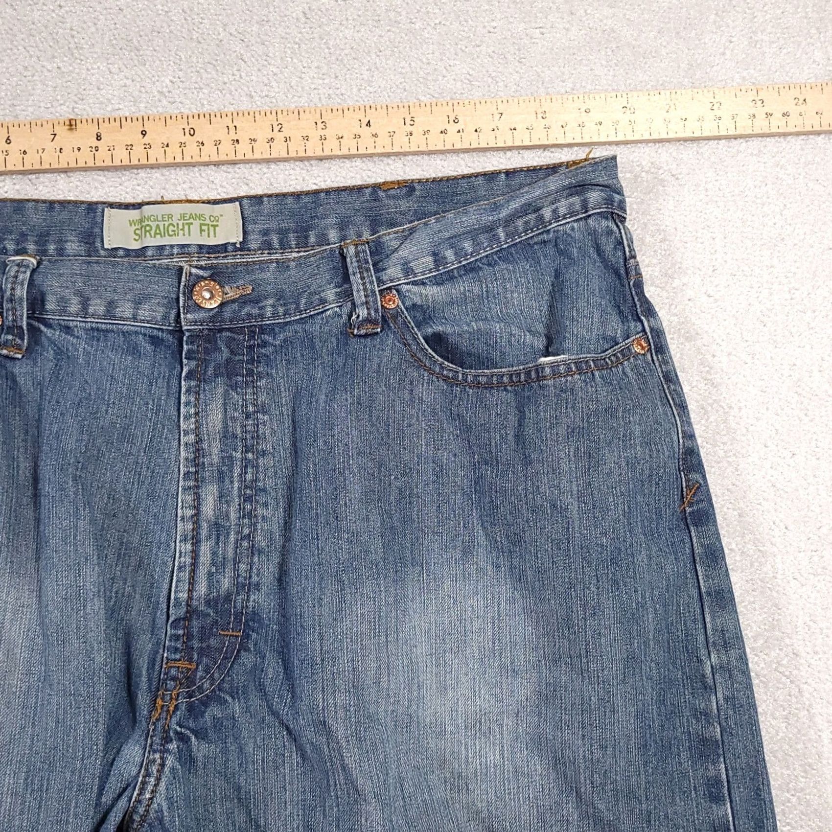 Wrangler Wrangler Jeans Mens 40X30 Straight Fit Western Chore Barn Workwear Medium Wash Blue Size US 40 / EU 56 - 7 Thumbnail
