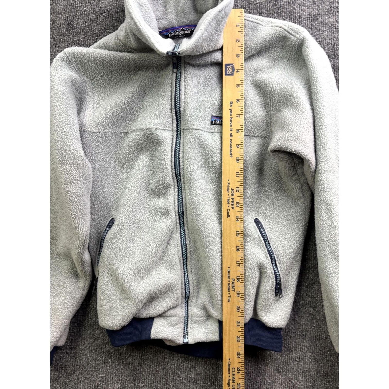 Patagonia VINTAGE Patagonia Jacket Gray Small Full Zip Pile Fleece Bomber USA Made Pocket Zippered Pockets Winter Mens Short 80s Size US S / EU 44-46 / 1 - 3 Thumbnail