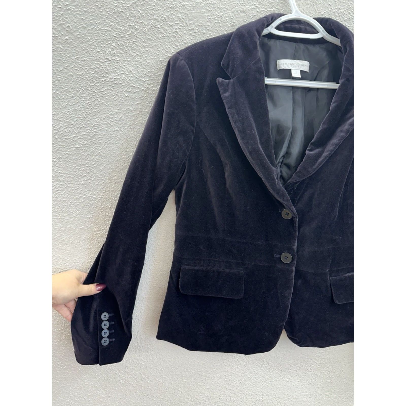 Vintage New York & Company Blazer Womens Size 10 Black Two Button Up Faux Velour Jacket Short Sleeve Long Sleeve Size L / US 10 / IT 46 - 2 Thumbnail