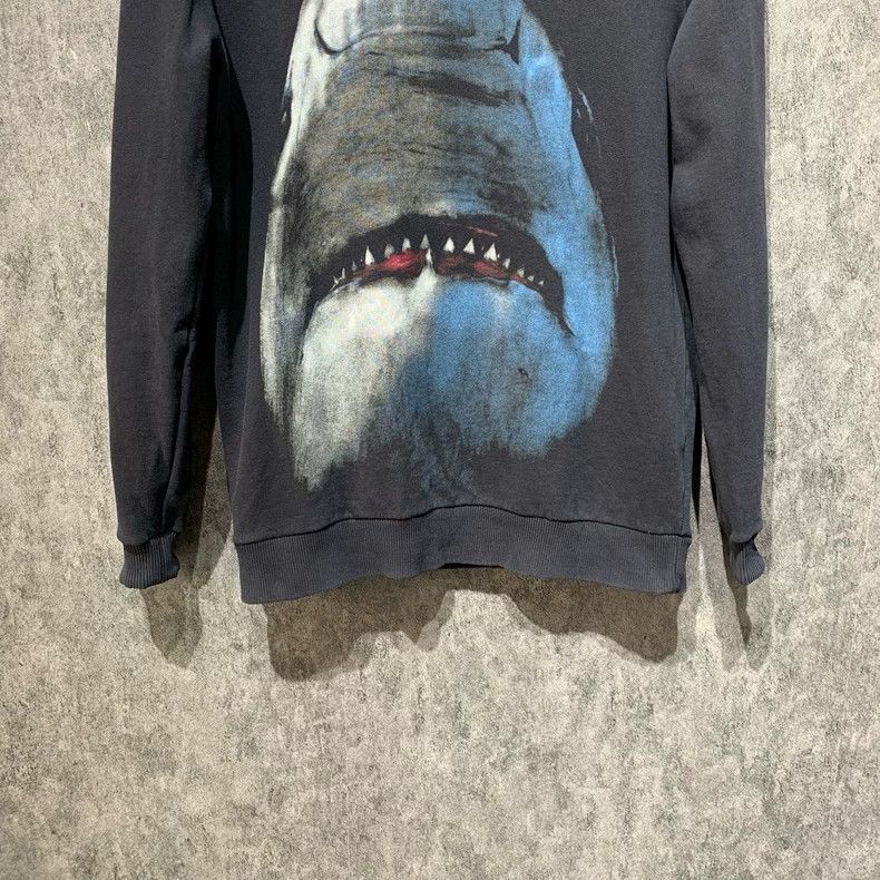 Givenchy Givenchy Shark hoodie 2506-Nextarrow Size US XS / EU 42 / 0 - 7 Thumbnail