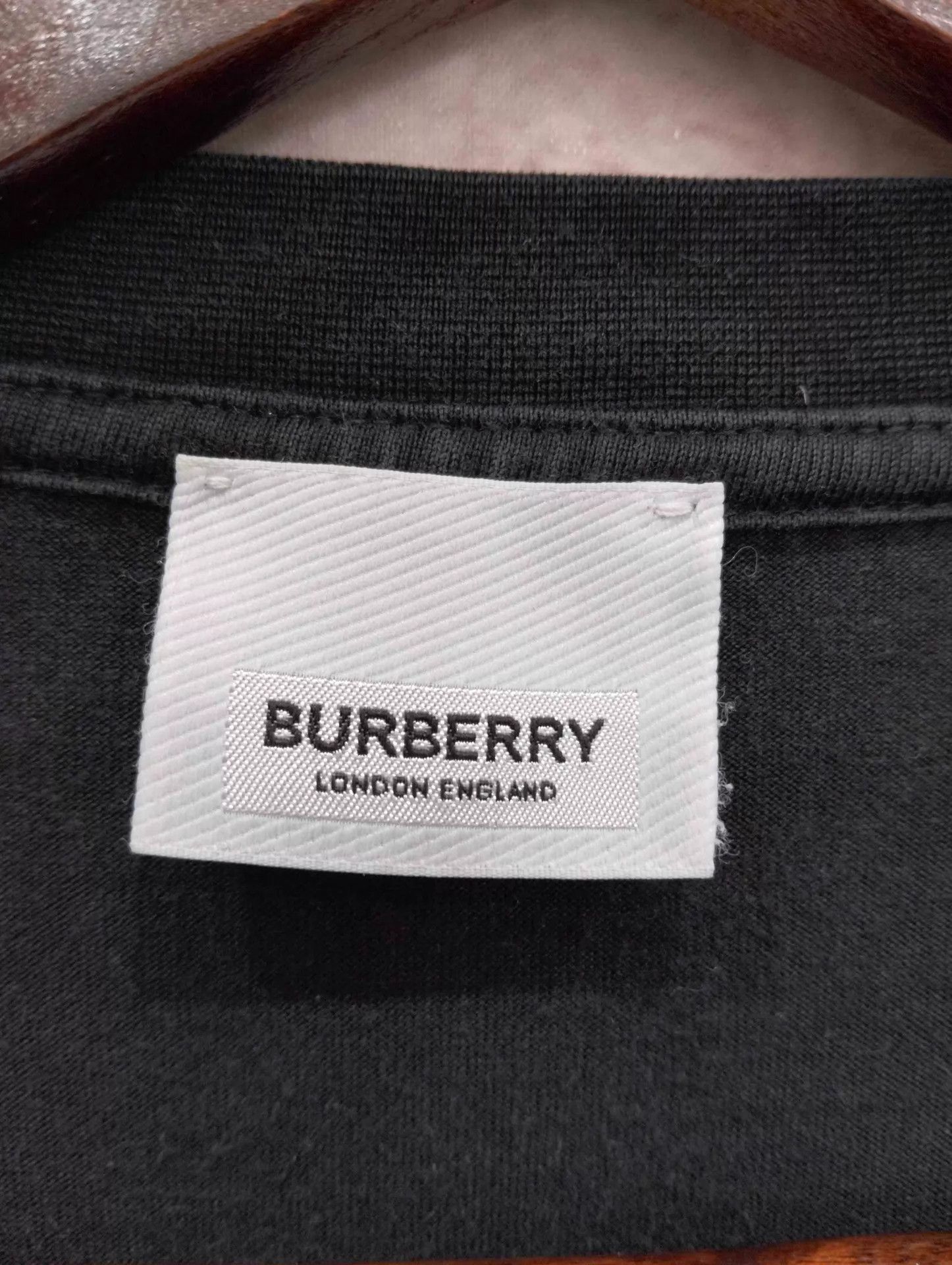 Burberry Burberry Logo Print Crew Neck T-Shirt Women's XS Size XS / US 0-2 / IT 36-38 - 3 Thumbnail
