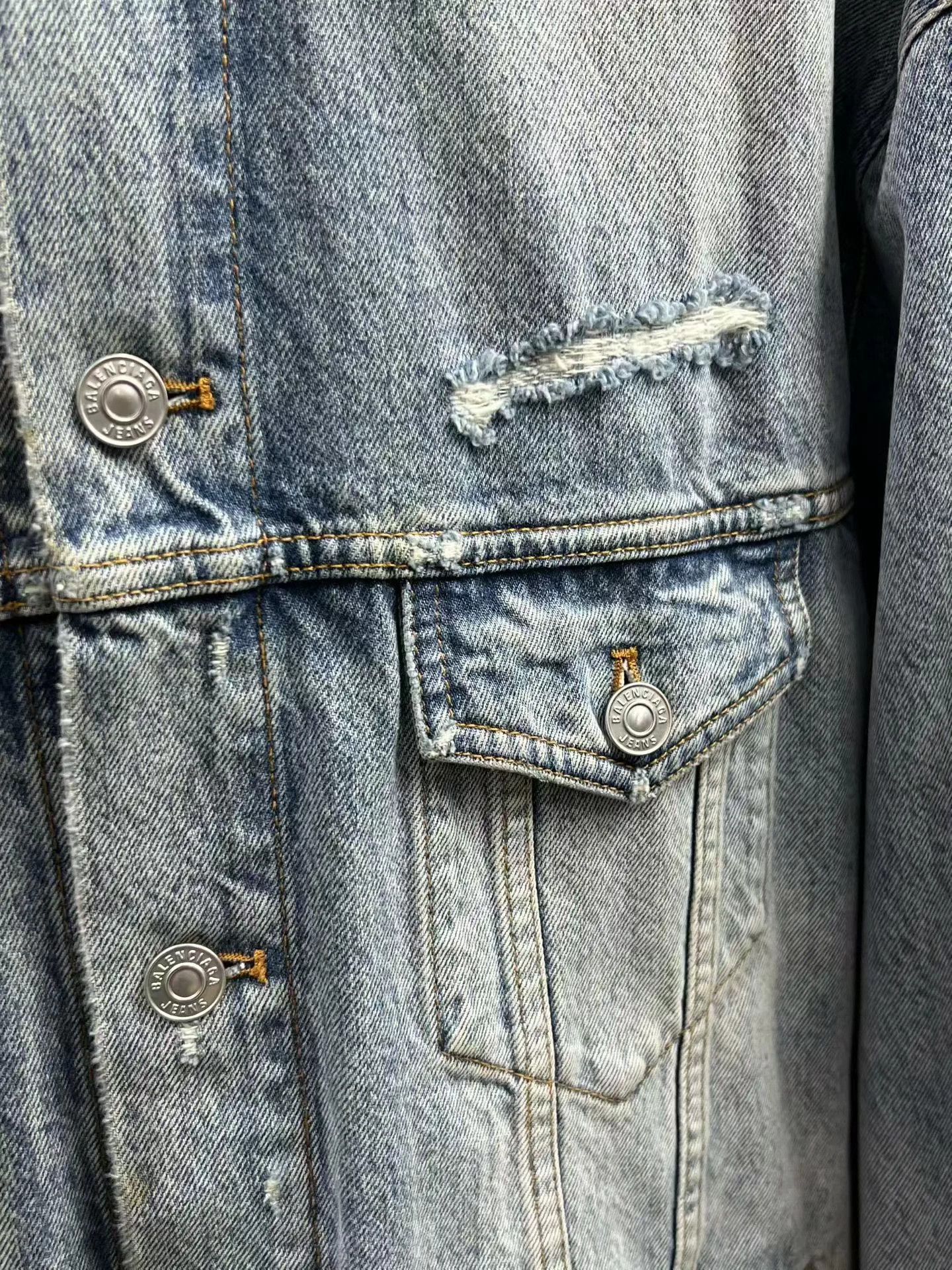 Balenciaga Balenciaga Fringe Distressed Denim Jacket Blue XS Size US XS / EU 42 / 0 - 3 Thumbnail