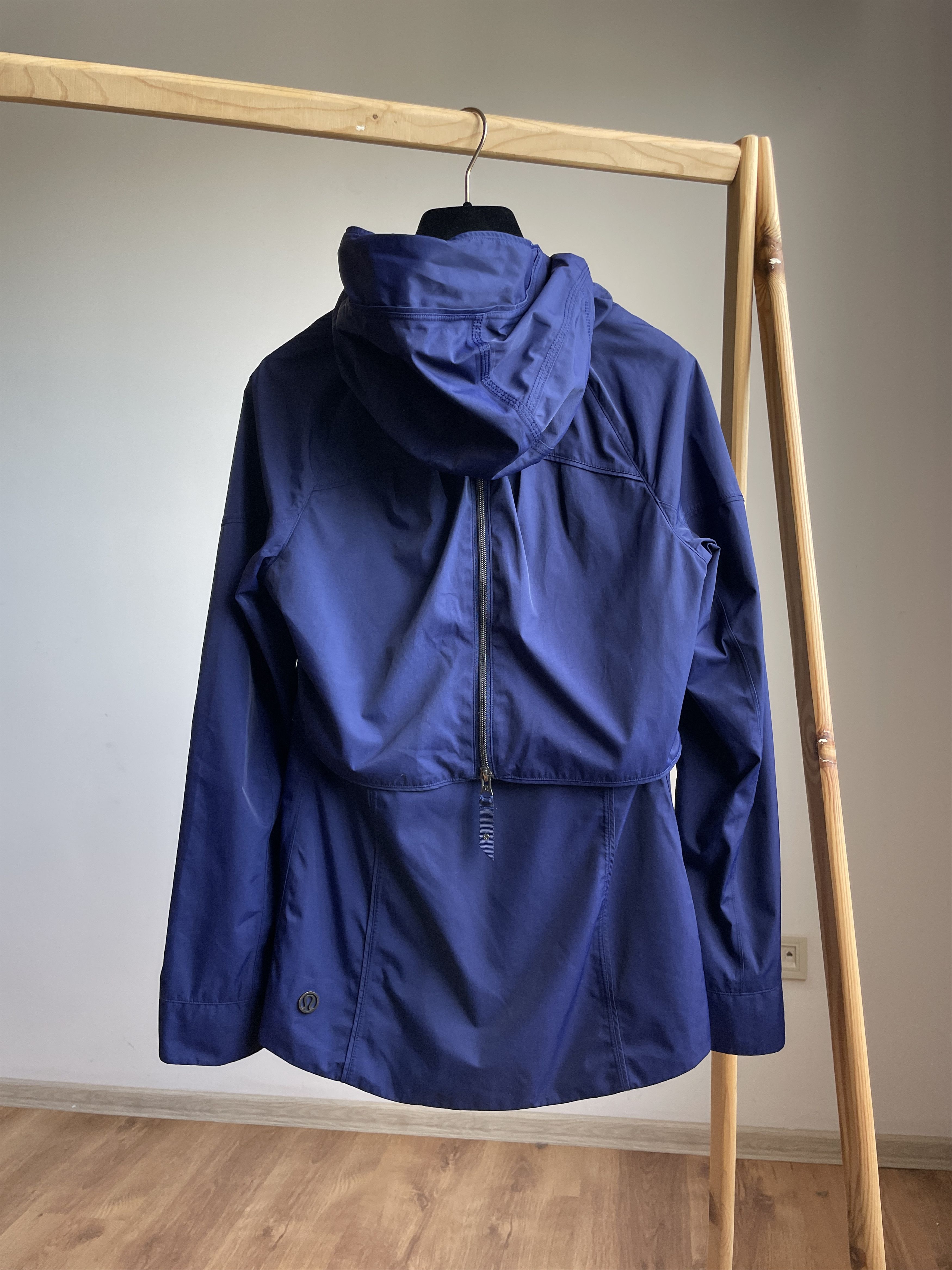 Lululemon Lululemon Womens Fo Drizzle Jacket Size M Size M / US 6-8 / IT 42-44 - 2 Thumbnail
