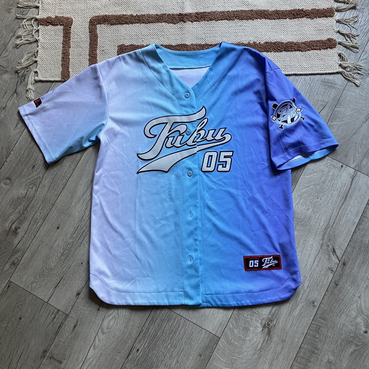 Fubu FUBU Y2K RAP STYLE BIG LOGO FADE COLOUR JERSEY Size US XL / EU 56 / 4 - 1 Thumbnail
