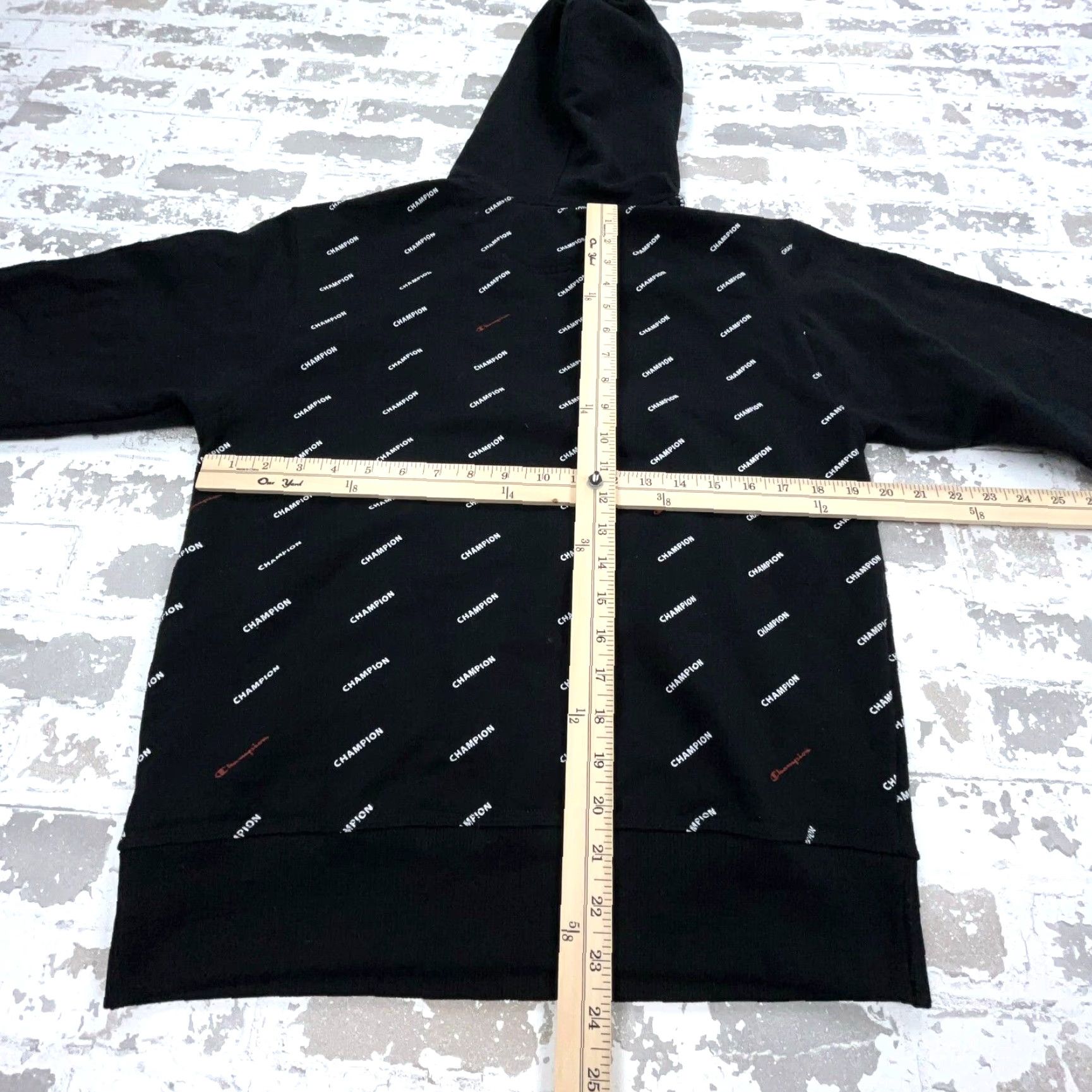 Champion Champion Hoodie Women Small Black Red White Sweatshirt Heavy Retro AOP Size S / US 4 / IT 40 - 7 Thumbnail