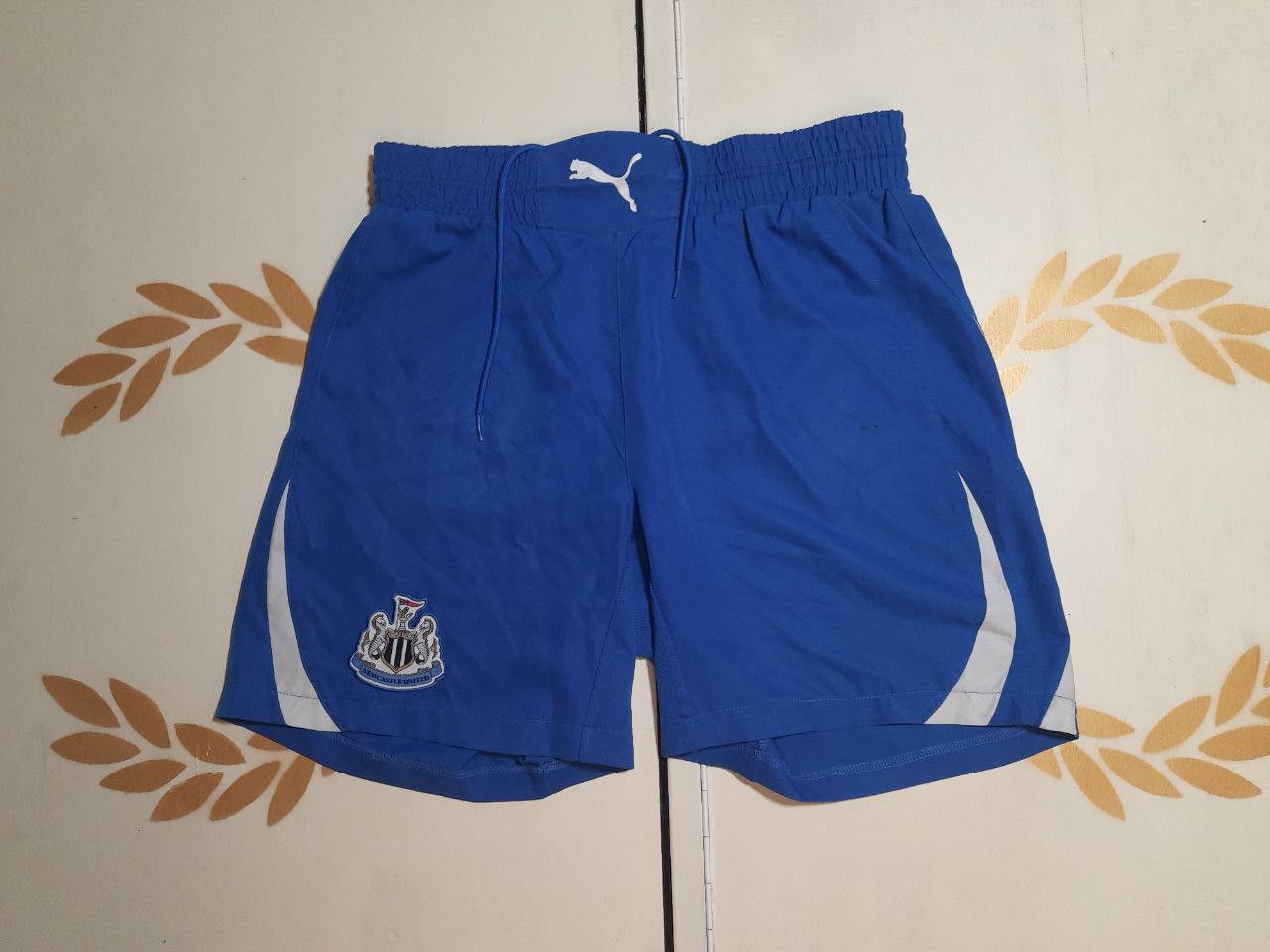 Puma Puma Newcastle United FC Shorts 2010-2011 Size US 32 / EU 48 - 1 Thumbnail
