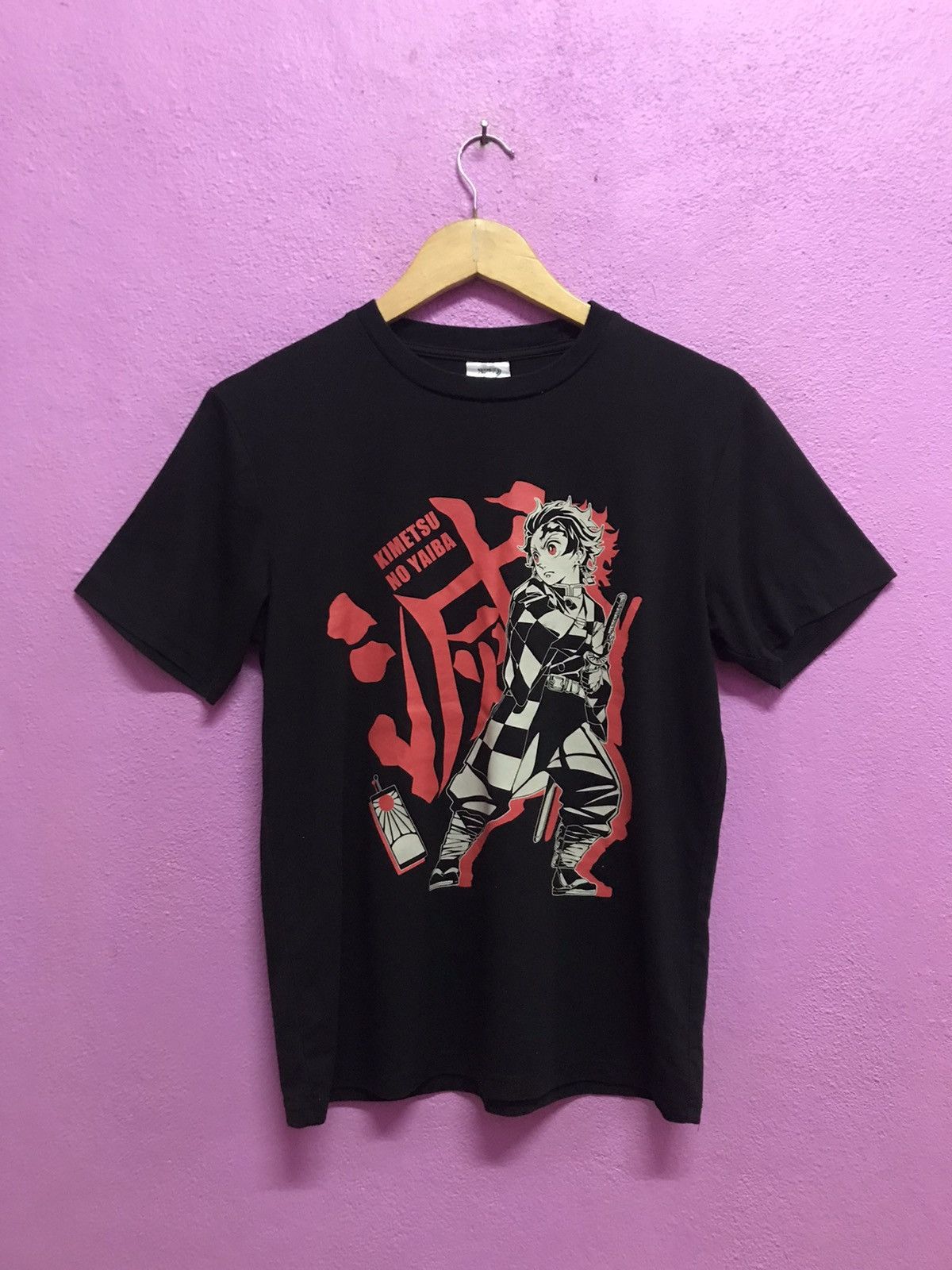 image of Anima Kimetsu No Yaiba Demon Slayer T-Shirts Size S in Black, Men's