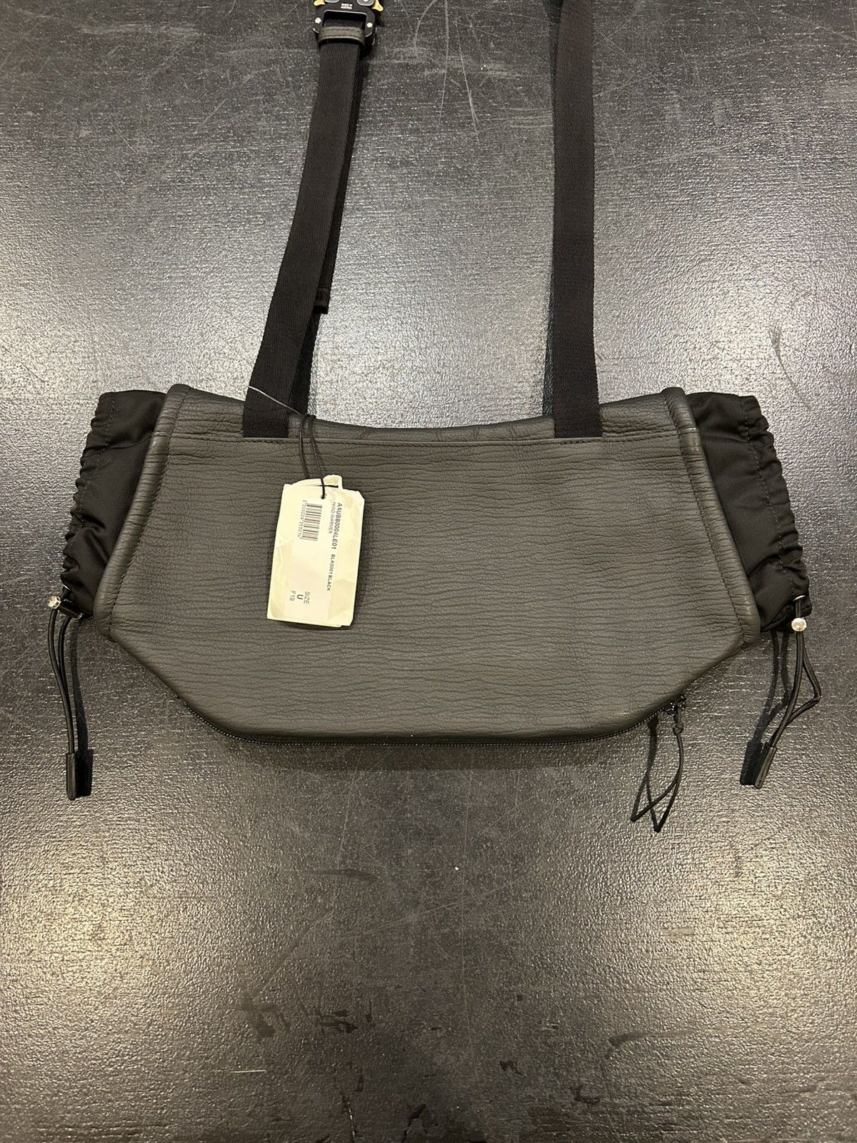 1017 ALYX 9SM 1017 Alyx 9SM Hand Warmer Bag Size ONE SIZE - 5 Thumbnail
