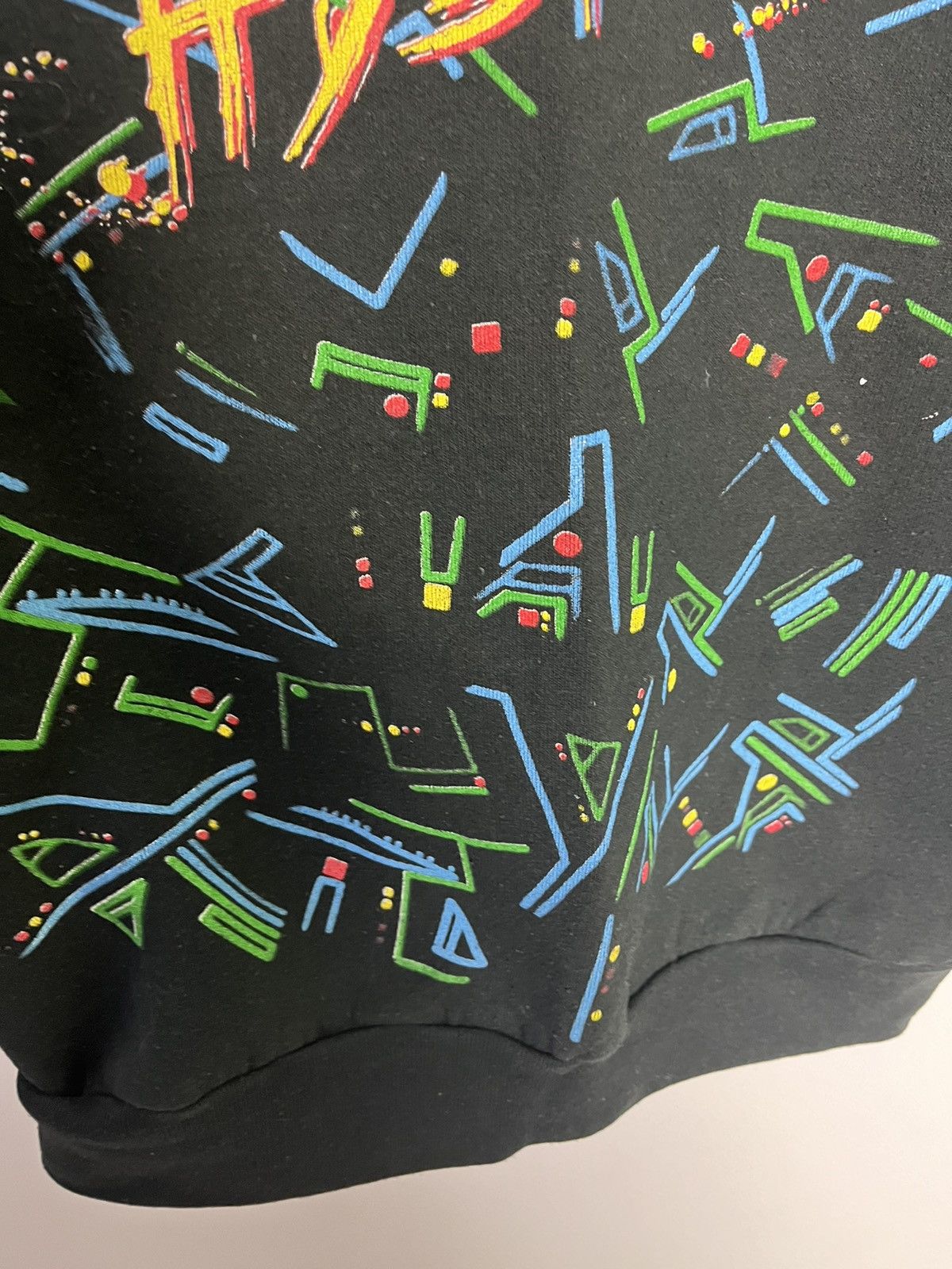 Band Tees 1987 Def Leppard vintage hysteria crewneck Size US L / EU 52-54 / 3 - 12 Thumbnail