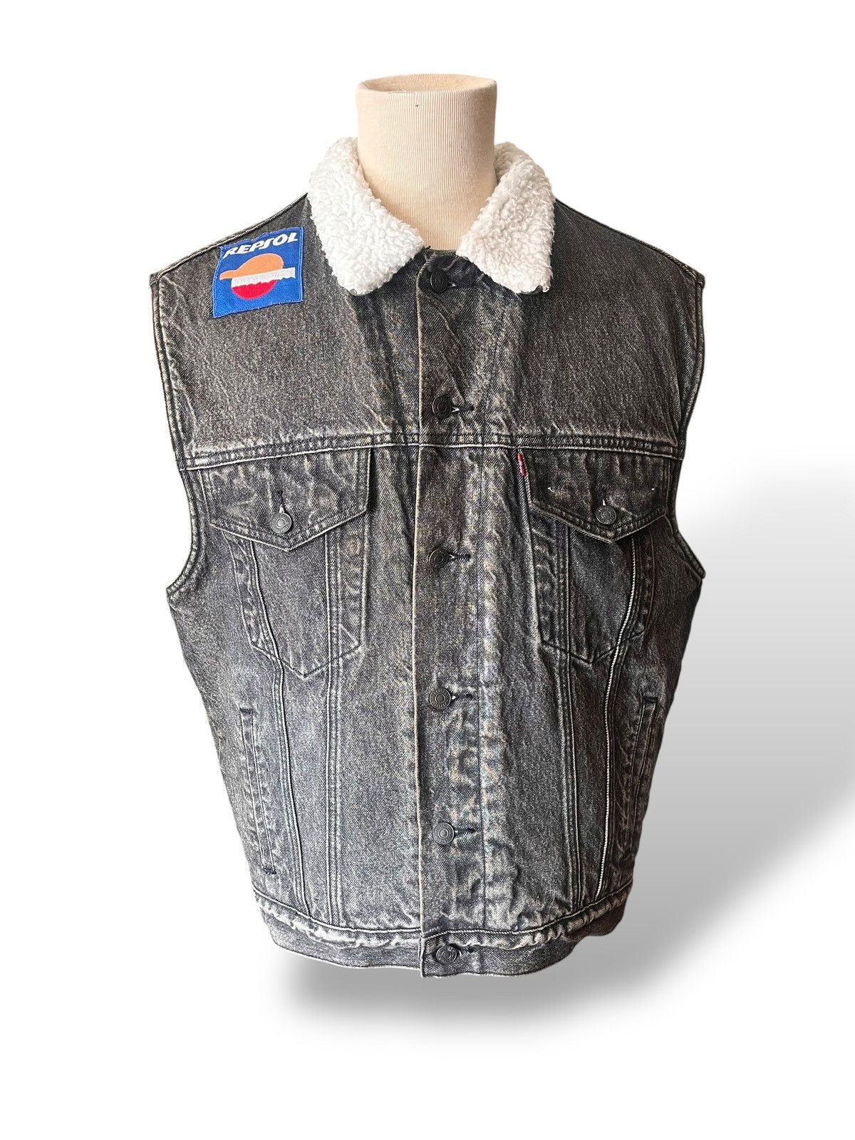 Levi's Vintage Clothing Vintage Levis Sherpa Trucker Vest Size US M / EU 48-50 / 2 - 1 Thumbnail