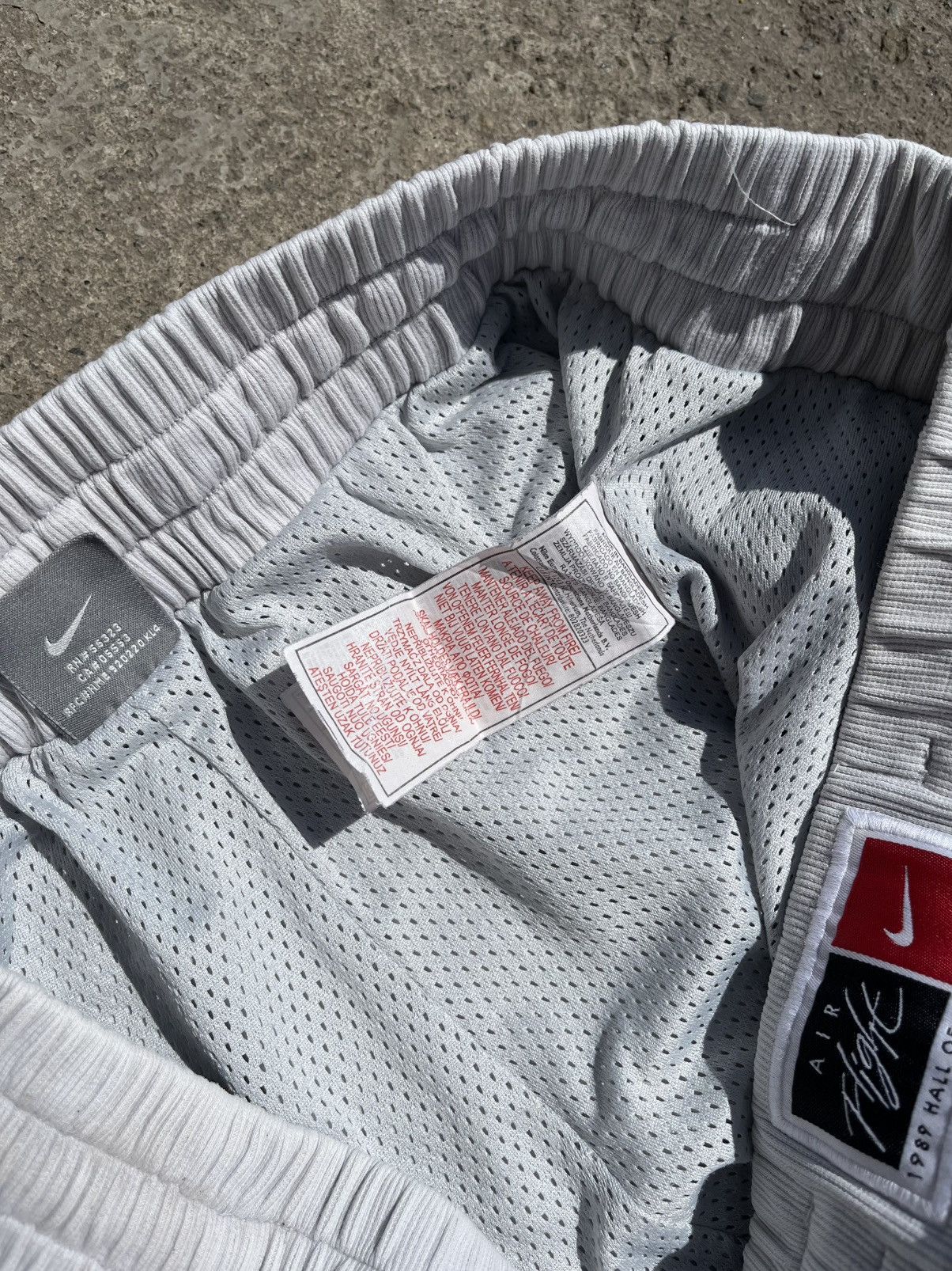 Nike 🌫️NIKE FLIGHT VINTAGE PARACHUTE NYLON PANTS Size US 33 - 8 Thumbnail