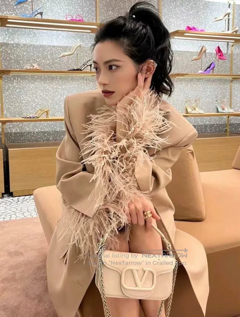 Valentino Valentino Ostrich fur cuff coat Size M / US 6-8 / IT 42-44 - 9 Thumbnail