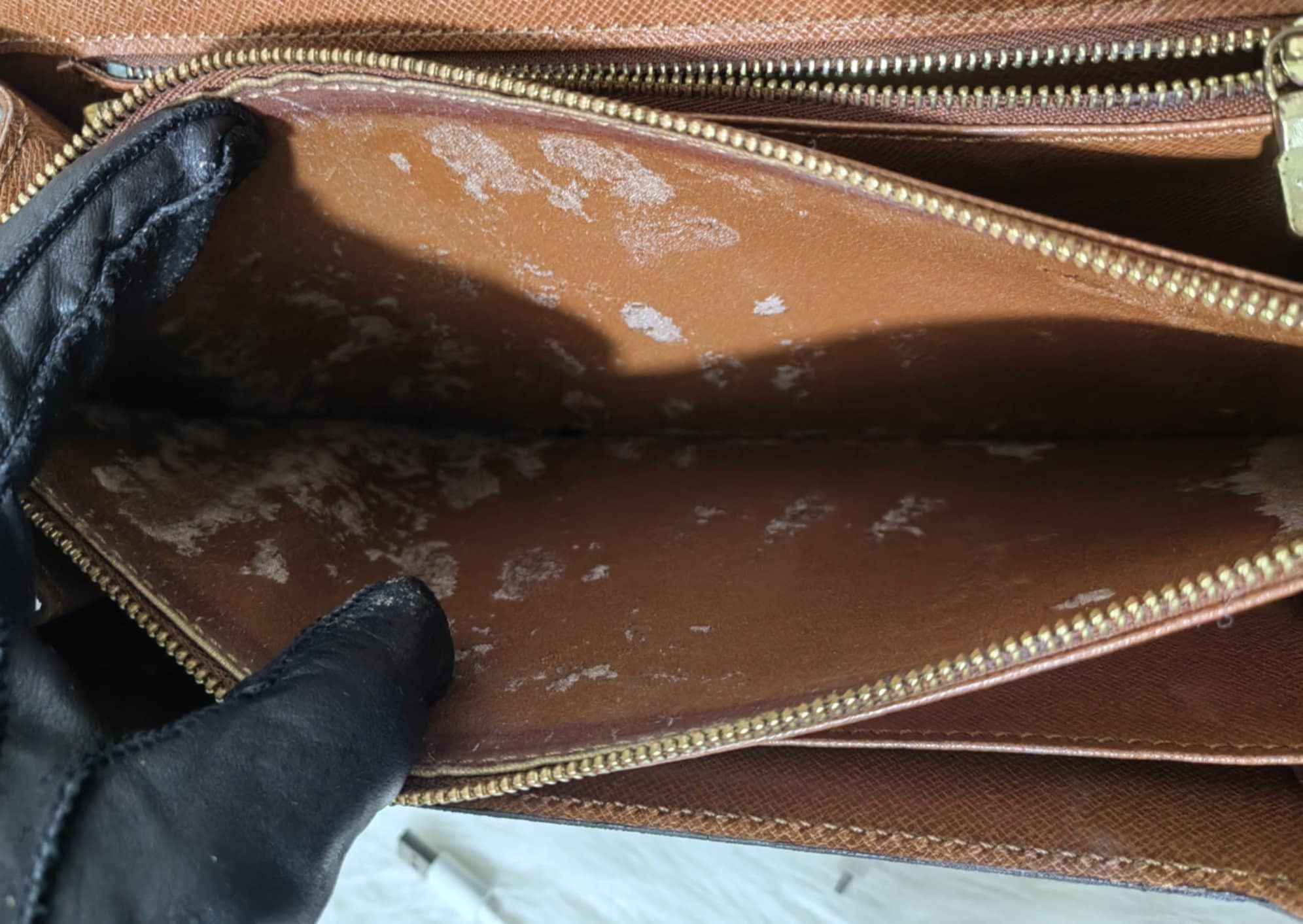 Louis Vuitton LOUIS VUITTON LV MONOGRAM CONCORDE SATCHEL TOP HANDLE BAG Size ONE SIZE - 16 Thumbnail