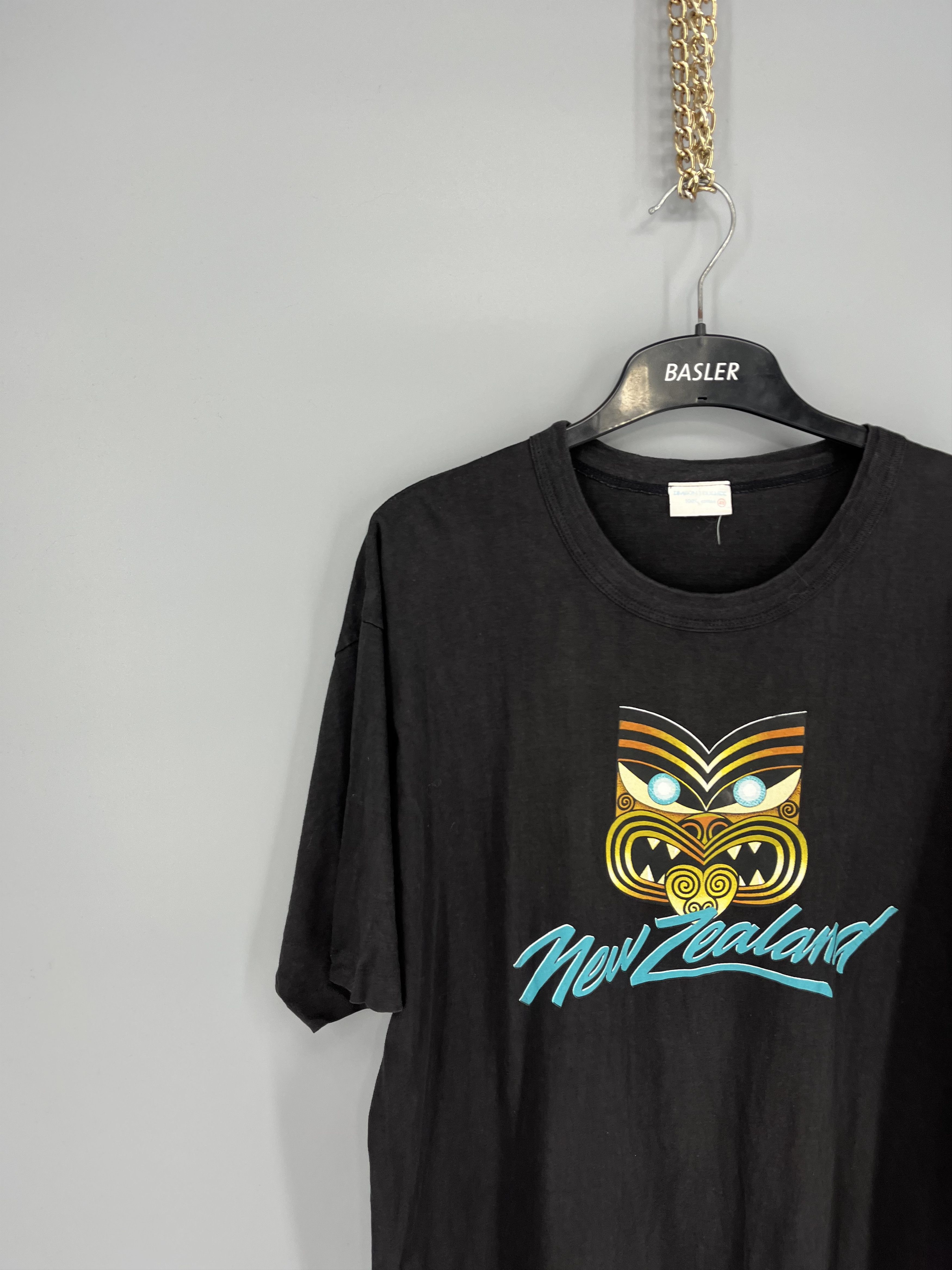 Vintage RARE! VTG T&SKI NEW ZEALAND NATURE VIBRANT GRAPHIC TEE Size US M / EU 48-50 / 2 - 5 Thumbnail