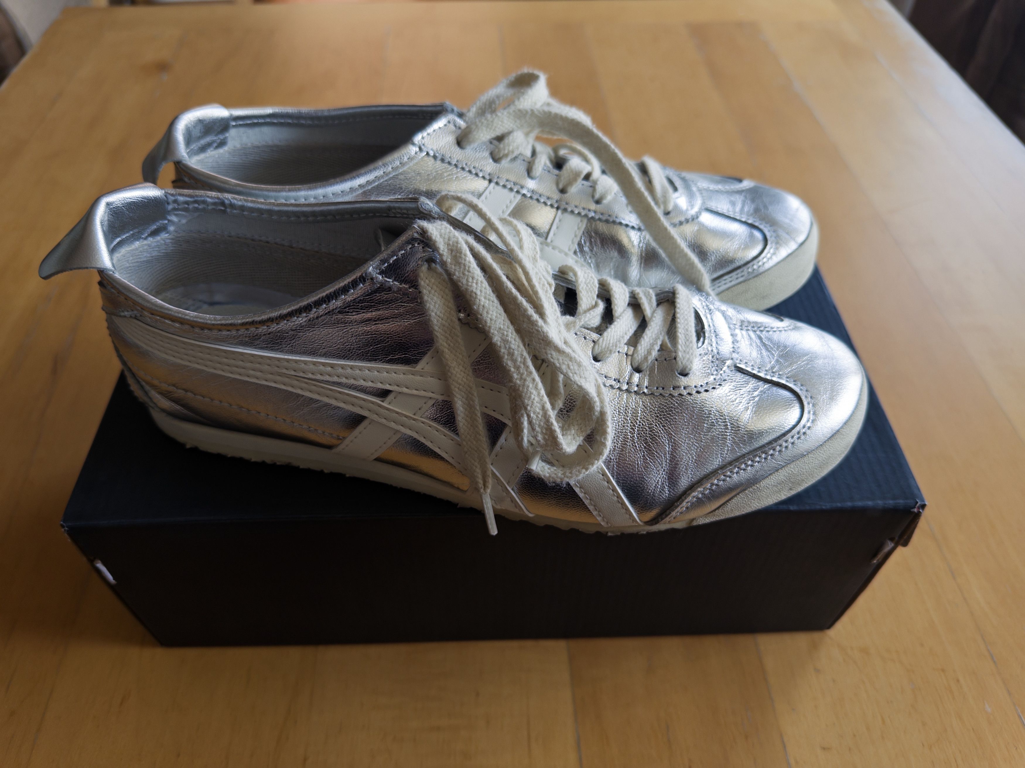 Onitsuka Tiger Mexico 66 - Silver/Off White Size US 9 / IT 39 - 1 Thumbnail