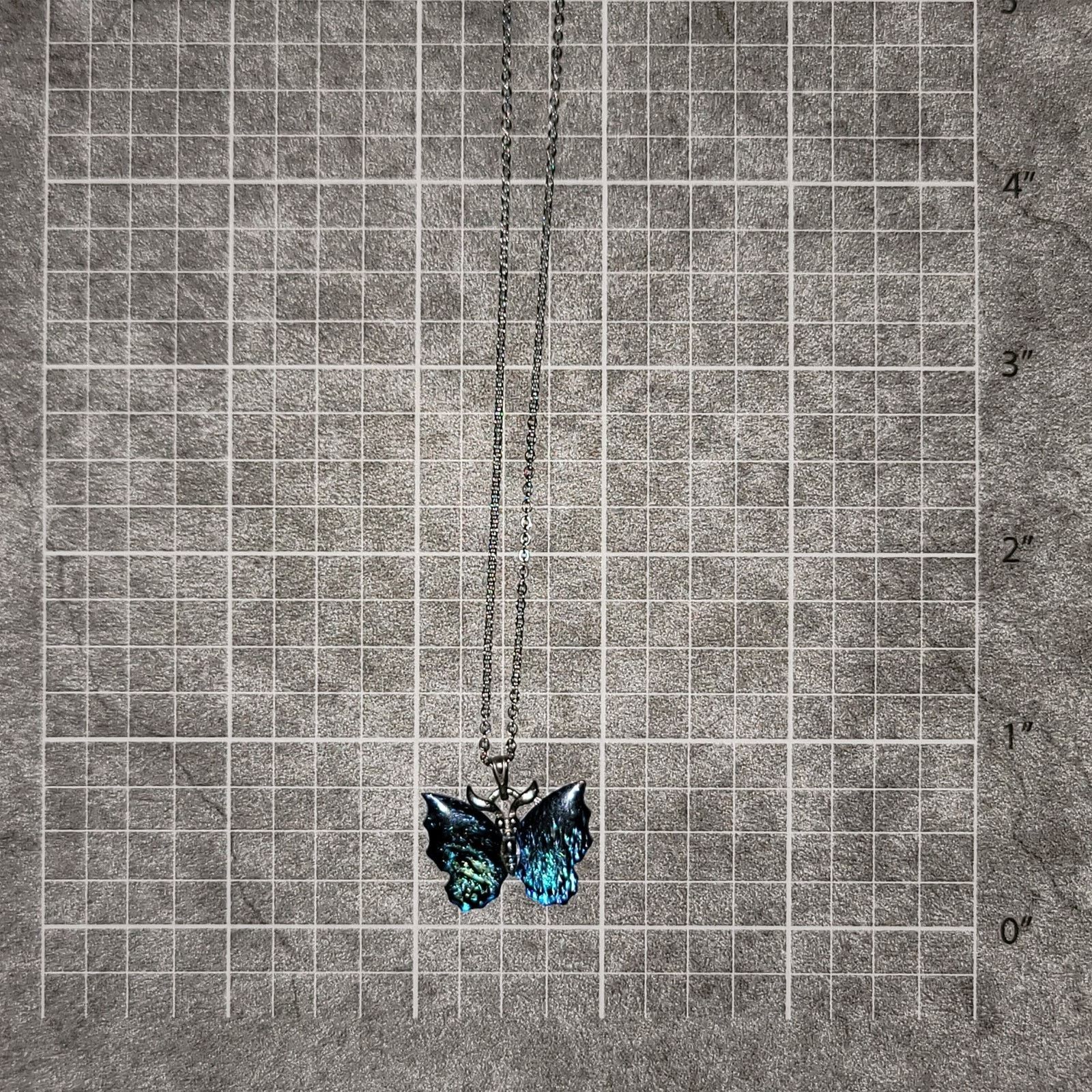 Vintage VTG c1980s Nakagawa Abalone Butterfly Pendant & 18" Chain Size ONE SIZE - 6 Thumbnail