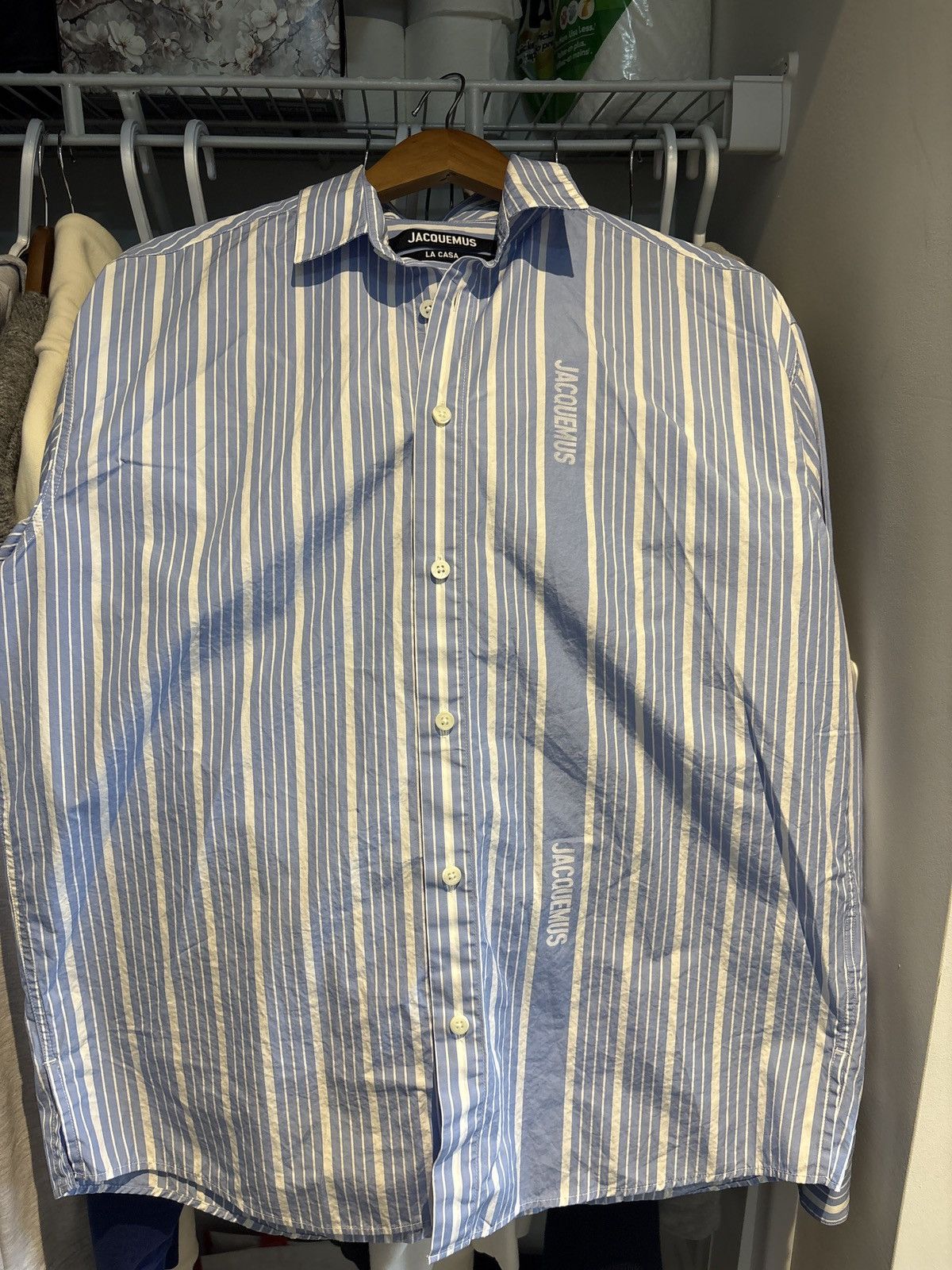 Jacquemus Jacquemus The Simon White & Blue Striped Shirt Size US S / EU 44-46 / 1 - 4 Thumbnail