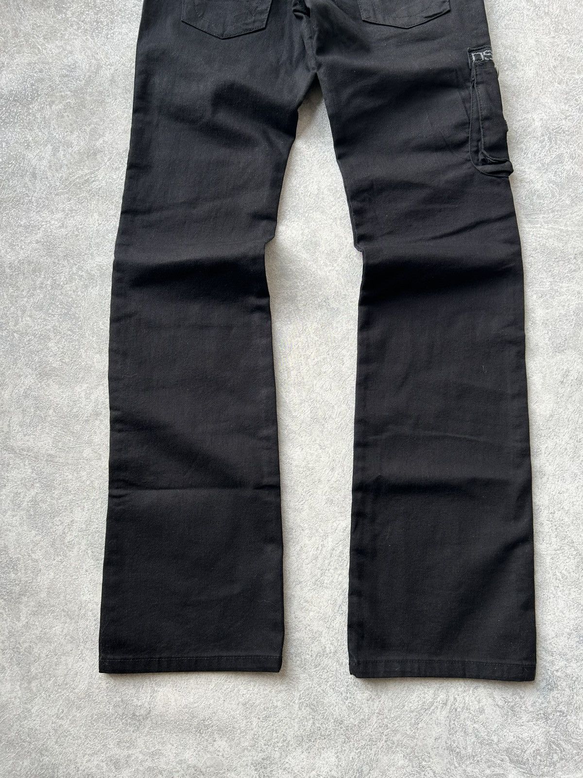 Dsquared2 Vintage 2000s Dsquared2 Black Cargo Pants Metal Skulls Size 27" / US 4 / IT 40 - 11 Thumbnail