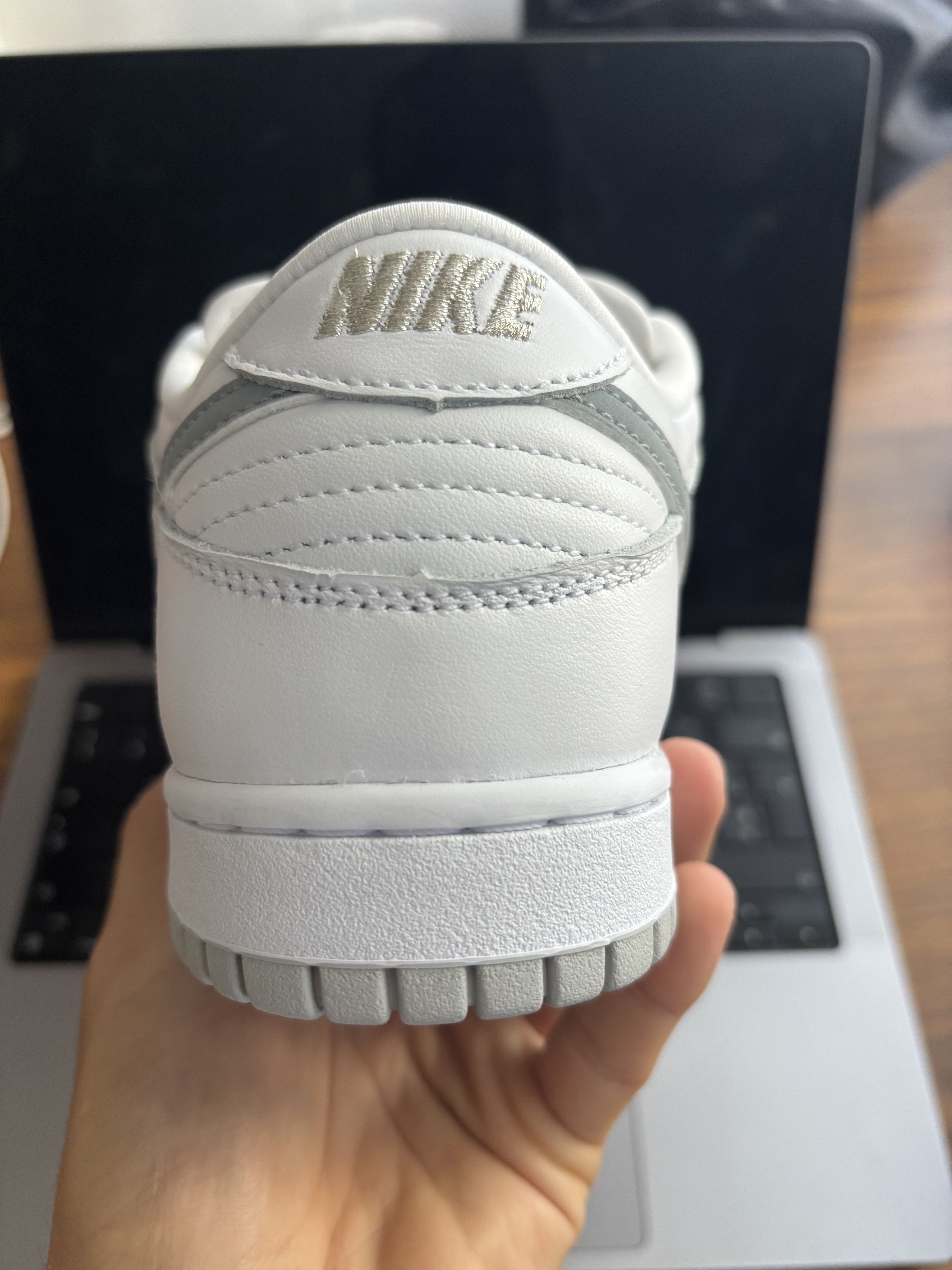 Nike × Supreme Supreme®/Nike® SB Dunk Low Size US 7.5 / EU 40-41 - 5 Thumbnail