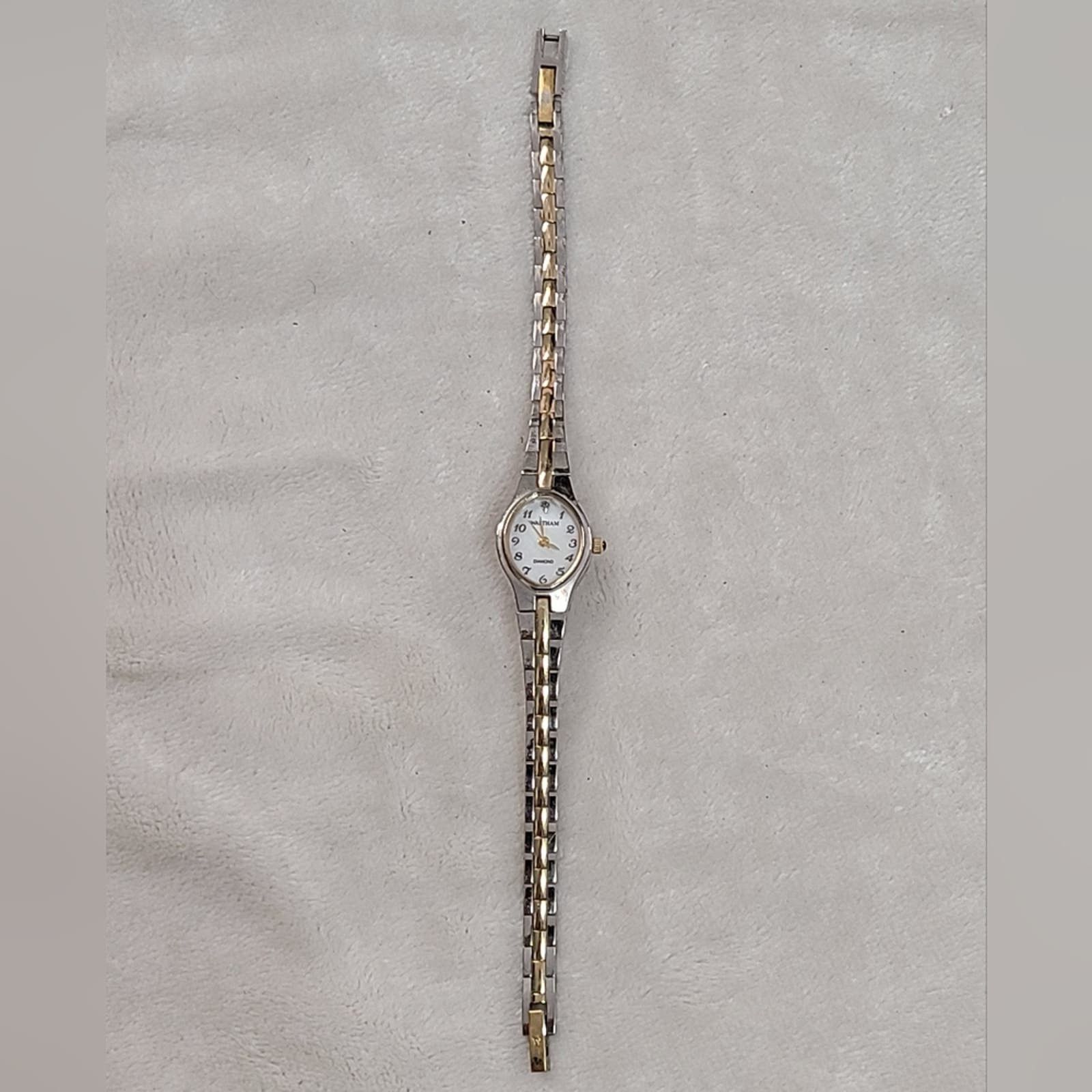 Vintage Vintage Waltham Women's Two Tone Watch WAW018 Size ONE SIZE - 4 Thumbnail