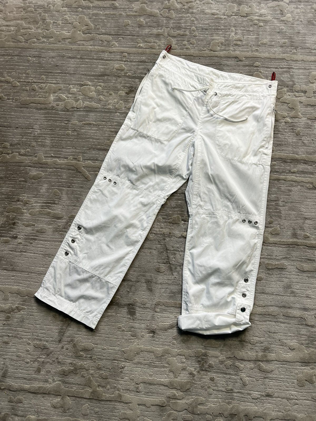 Prada Prada vintage nylon pants y2k streetwear Size 27" / US 4 / IT 40 - 8 Thumbnail