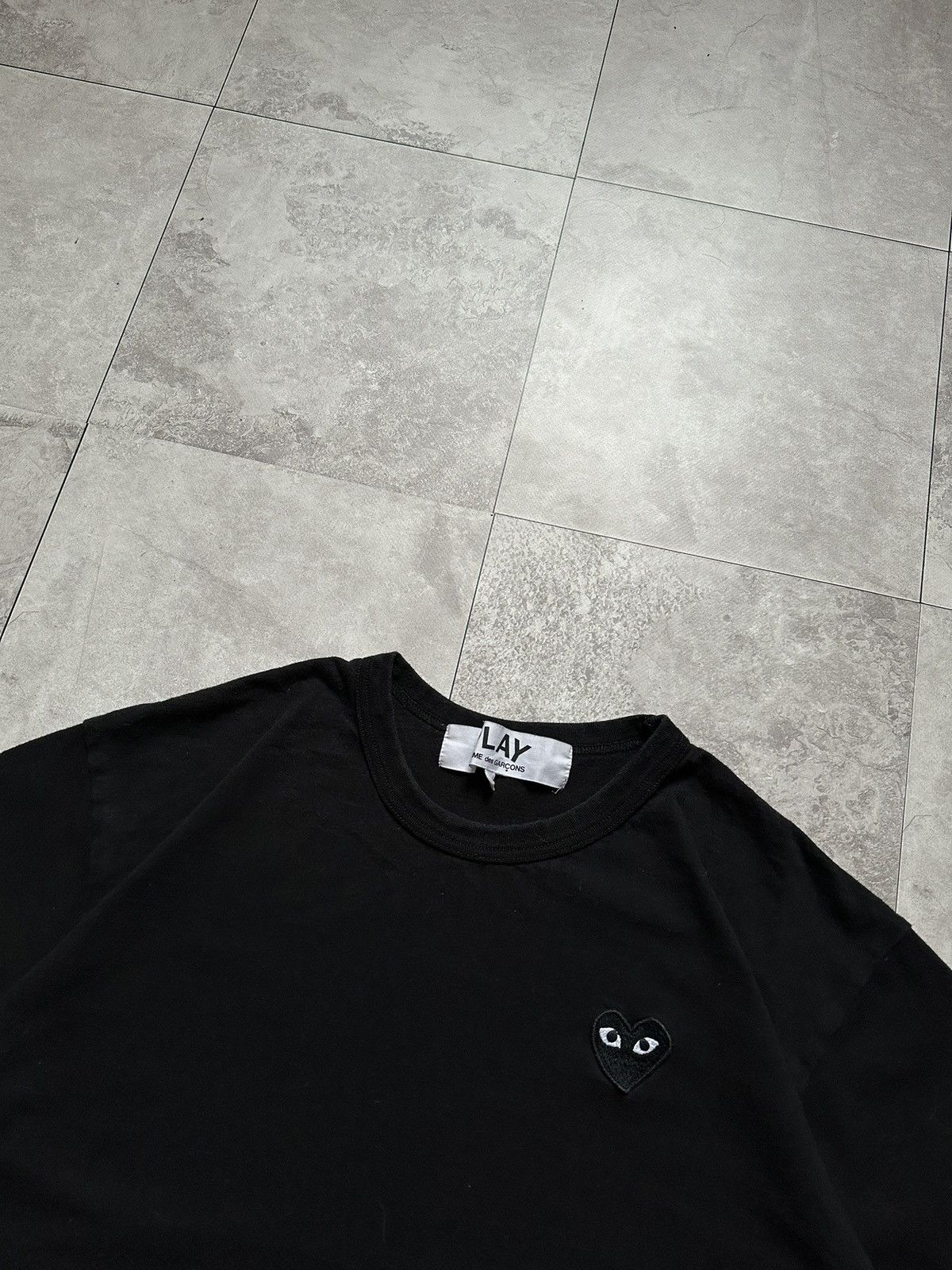 Comme des Garcons PLAY Comme Des Garçons CDG Black T-Shirt Heart Mini Eye Logo Sz L Size US L / EU 52-54 / 3 - 5 Thumbnail