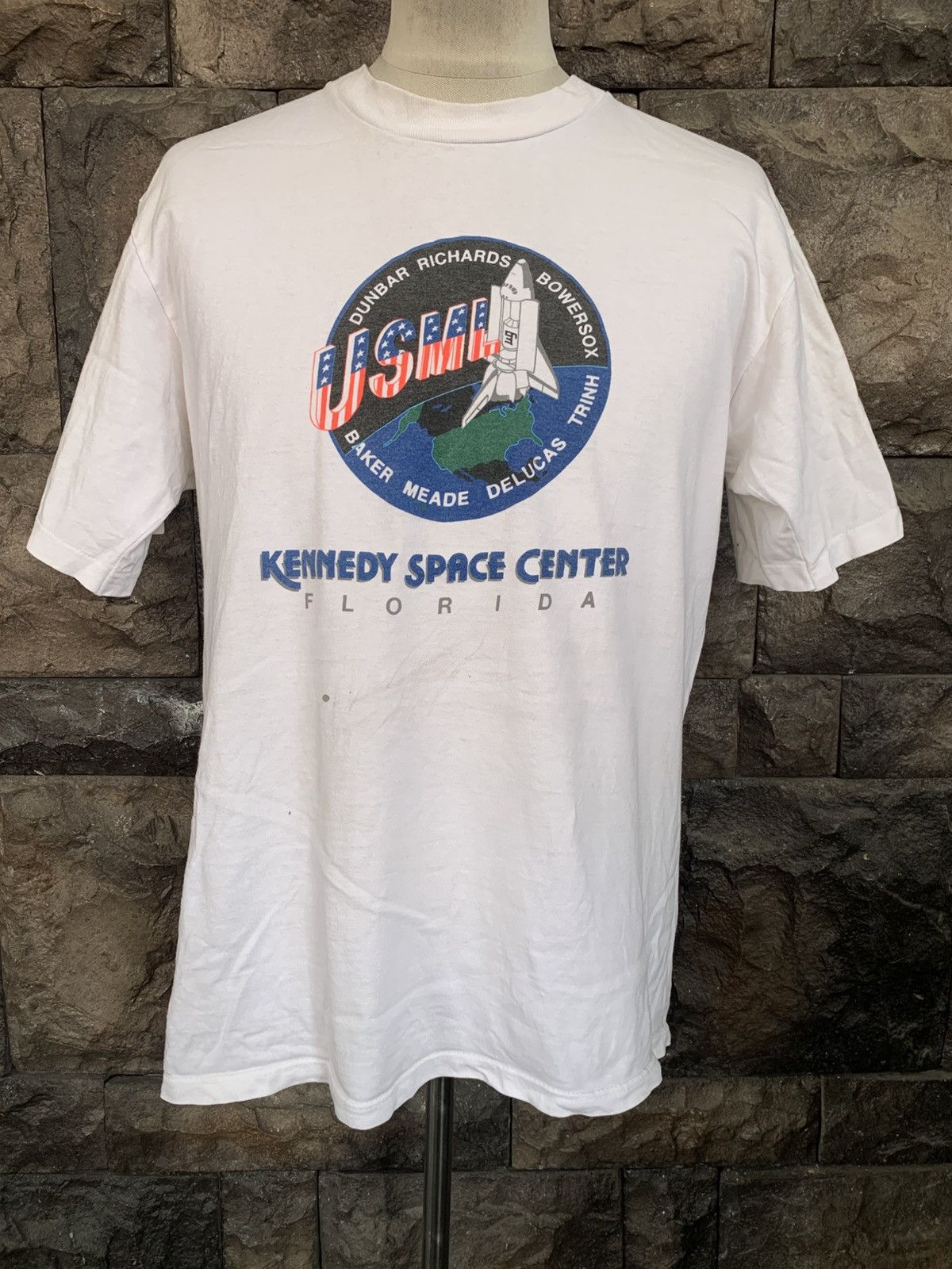 NASA Vintage 90s Kennedy Space Center Florida USML T shirt Size US M / EU 48-50 / 2 - 1 Thumbnail