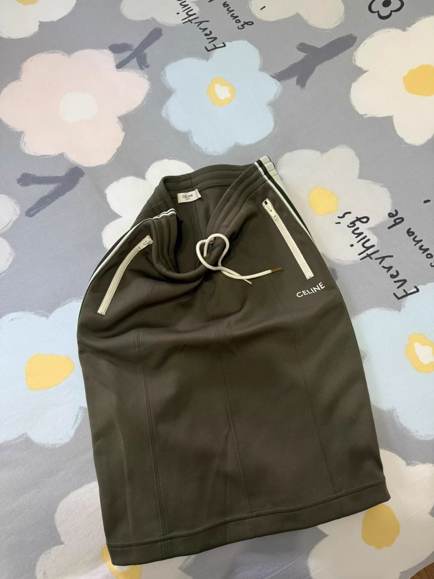 Celine Celine emerald green casual midi skirt 95 new Size 26" / US 2 / IT 38 - 4 Thumbnail