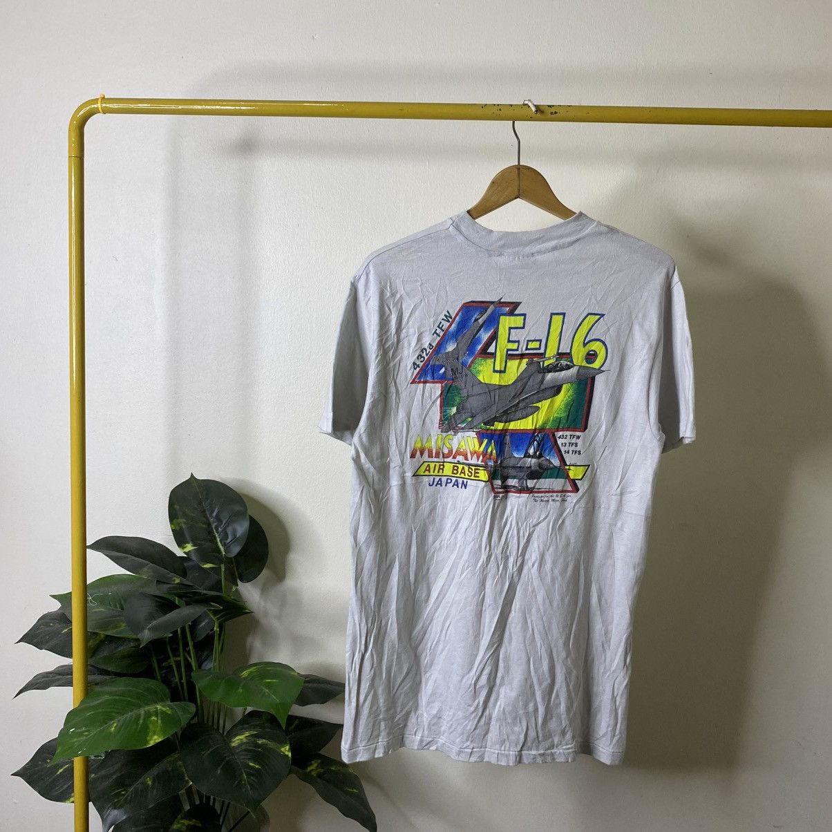Vintage 1980s F-16 Jet Misawa Air Base Japan T Shirt Size US M / EU 48-50 / 2 - 1 Thumbnail