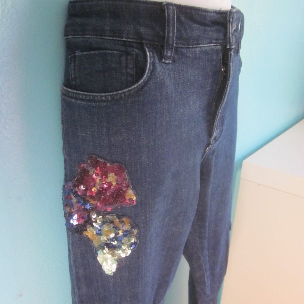 Anthropologie Anthropologie Pilcro Size 28 Boyfriend Jeans with Sequin Design Size 28" / US 6 / IT 42 - 9 Thumbnail
