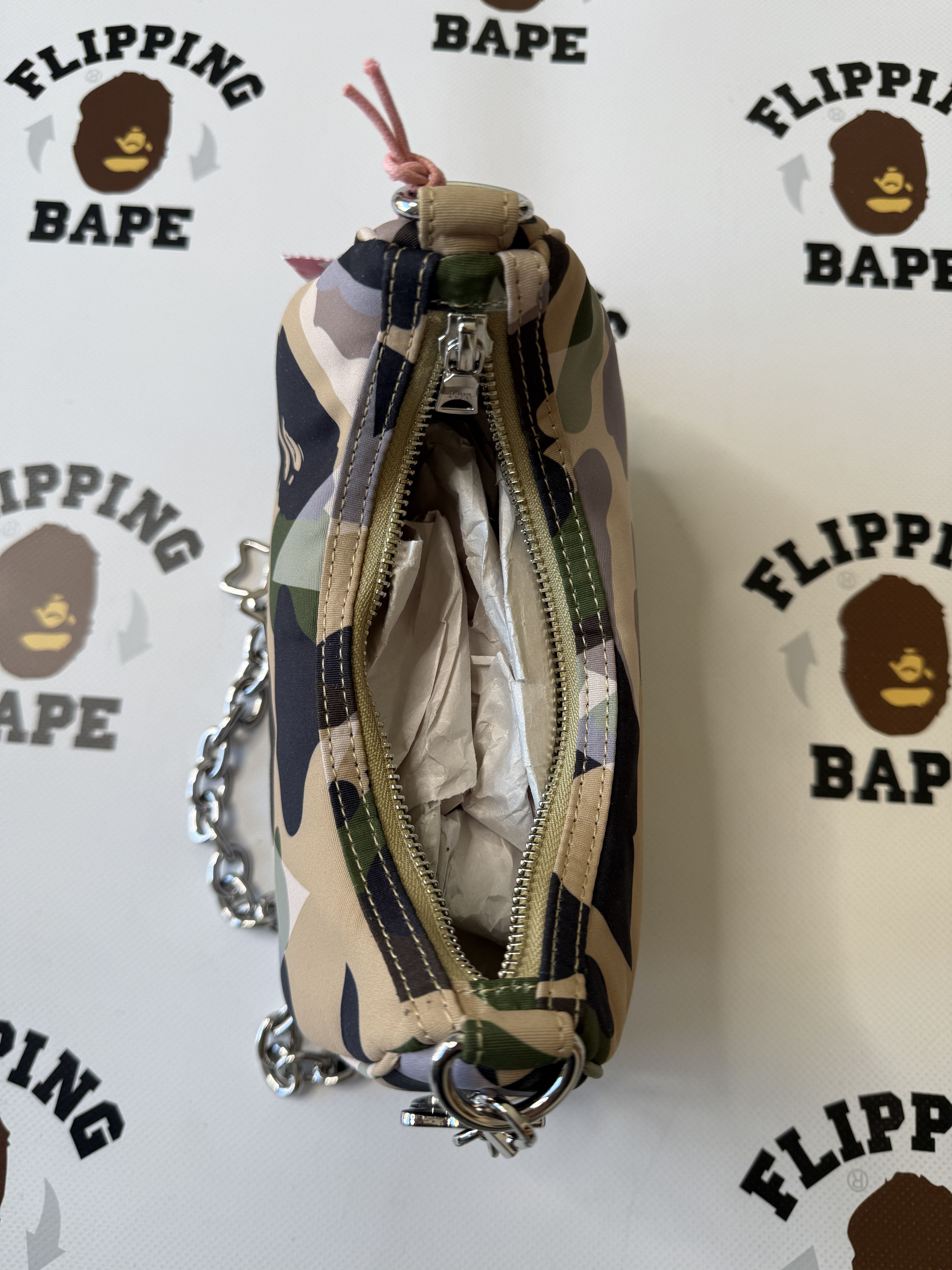 Bape BAPE STA OVER PRINT 1ST CAMO QUILTING MOON SHAPE BAG Size ONE SIZE - 11 Thumbnail