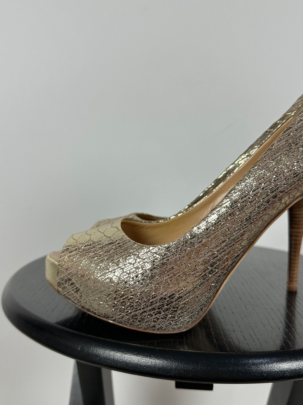 Giuseppe Zanotti Giuseppe Zanotti Gold Metallic Python Embossed Leather Pumps Size US 8 / IT 38 - 13 Thumbnail