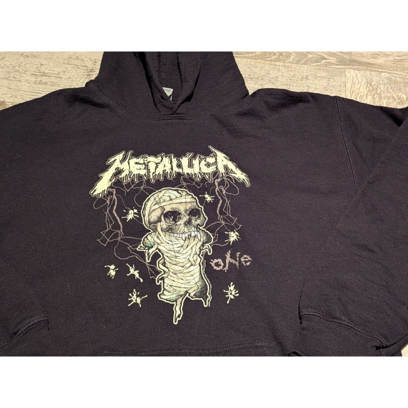 Gildan Gildan Metallica One Mummy Hoodie Black Unisex Size M Rock Metal Band Hoodie Size US M / EU 48-50 / 2 - 2 Thumbnail