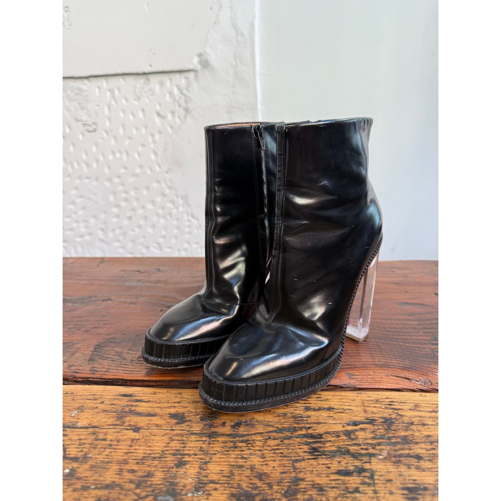 Maison Margiela Maison Margiela Purple Lucite Heel Ankle Boots Size US 7.5 / IT 37.5 - 2 Thumbnail