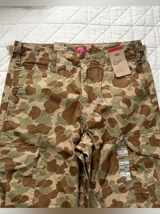 Levi's Levi's Men’s Brown and Green Duck Camo Cargo Pants Size US 30 / EU 46 - 3 Thumbnail
