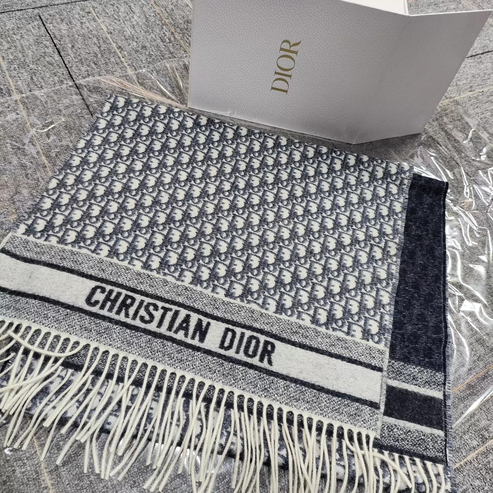 Dior Dior Colorblock Cashmere Allover Print Scarf New Size ONE SIZE - 1 Thumbnail