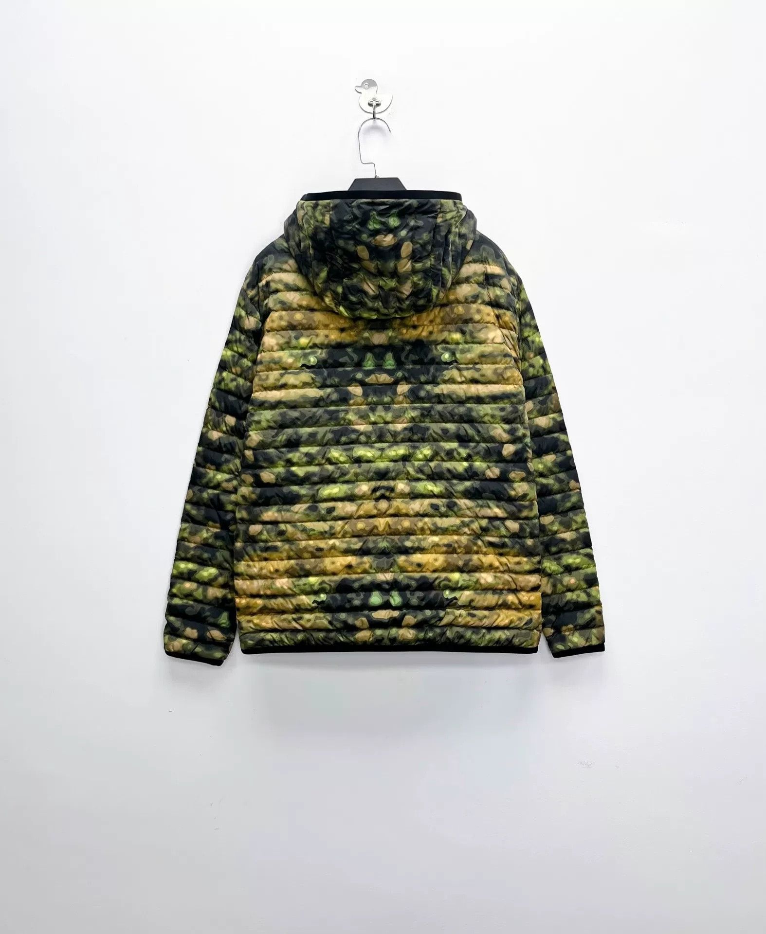 Burberry Burberry London Slogan Camo Stripe Lightweight Down Jacket Size US M / EU 48-50 / 2 - 2 Thumbnail