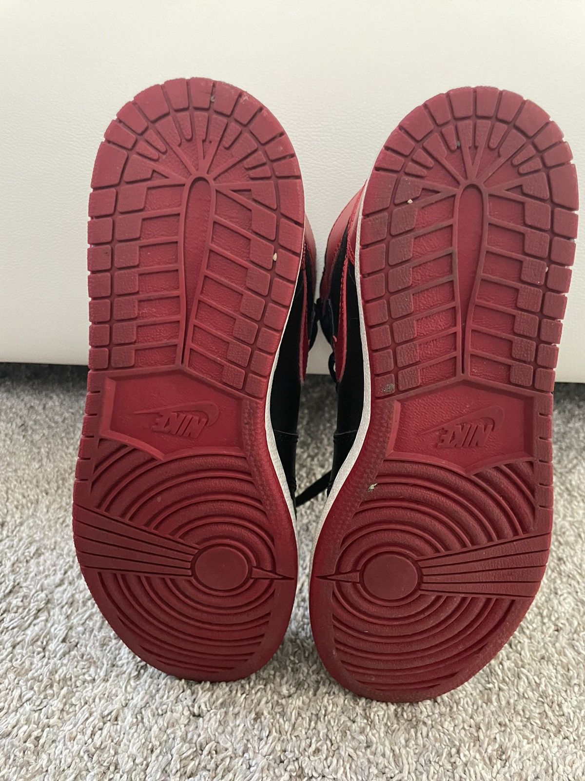 Jordan Brand Air Jordan 1 Retro OG Bred Size US 6 / EU 39 - 4 Thumbnail