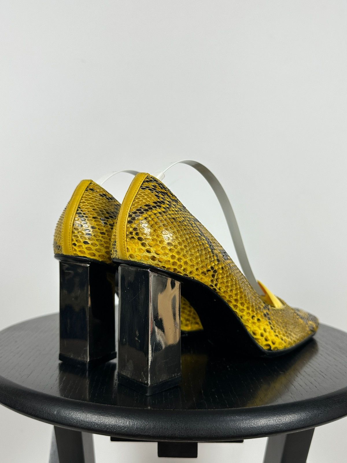 Dolce & Gabbana Vintage Dolce & Gabbana Snakeskin Block Heel Pumps Size US 6 / IT 36 - 4 Thumbnail