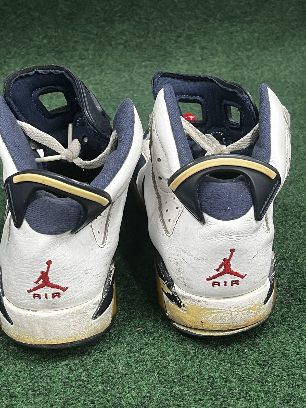 Jordan Brand 2012 Air Jordan 6 Retro Olympic GS Size US 6 / EU 39 - 5 Thumbnail