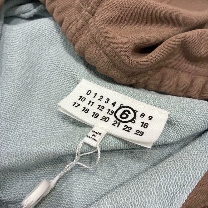 Maison Margiela Maison Margiela Fake two-piece zippered hooded sweatshirt Size US M / EU 48-50 / 2 - 6 Thumbnail