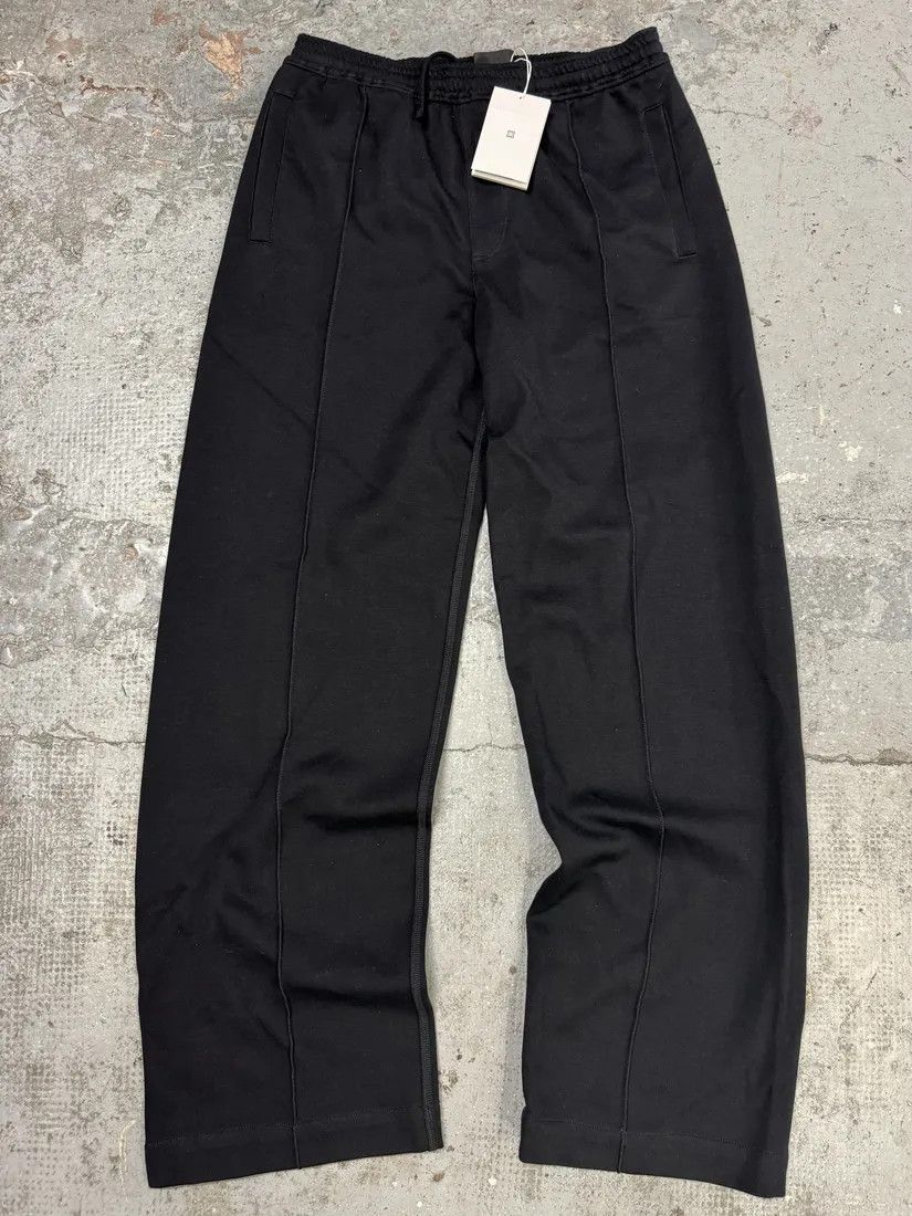Givenchy × Vintage AW2023 Givenchy Black Joggers Pant Size US 34 / EU 50 - 1 Thumbnail