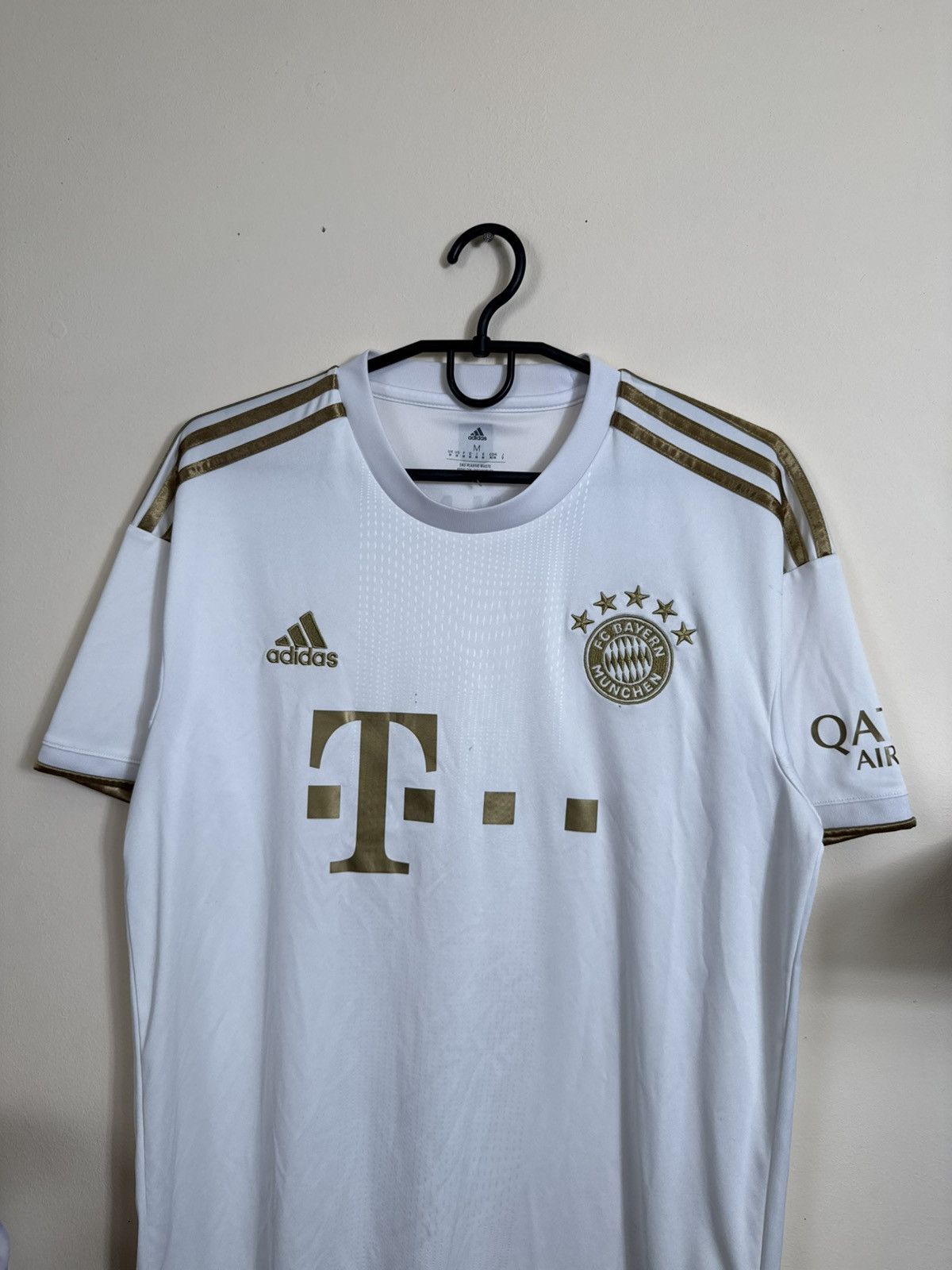 Adidas Adidas Bayern Munich Jersey 2022-23 M Away Football Shirt Size US M / EU 48-50 / 2 - 7 Thumbnail
