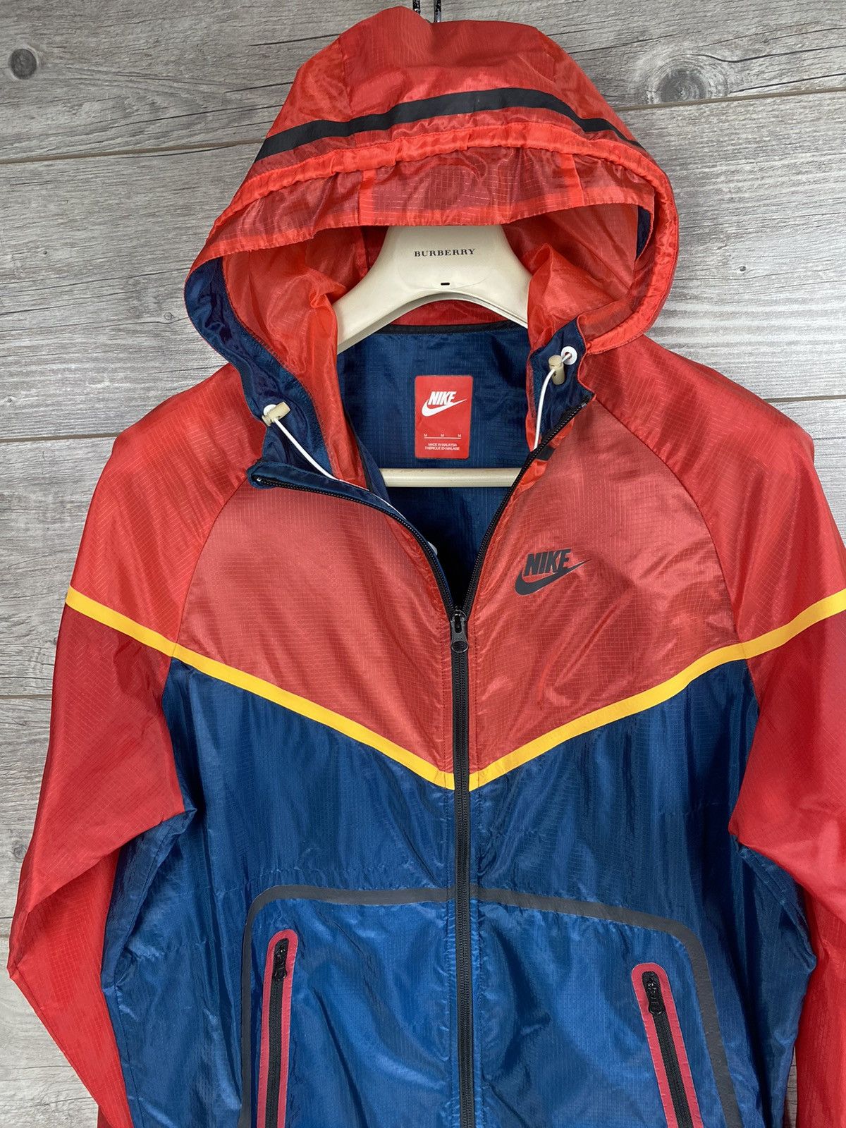 Nike NIKE TECH RUNNING Windrunner Y2K style size M Size US M / EU 48-50 / 2 - 6 Thumbnail