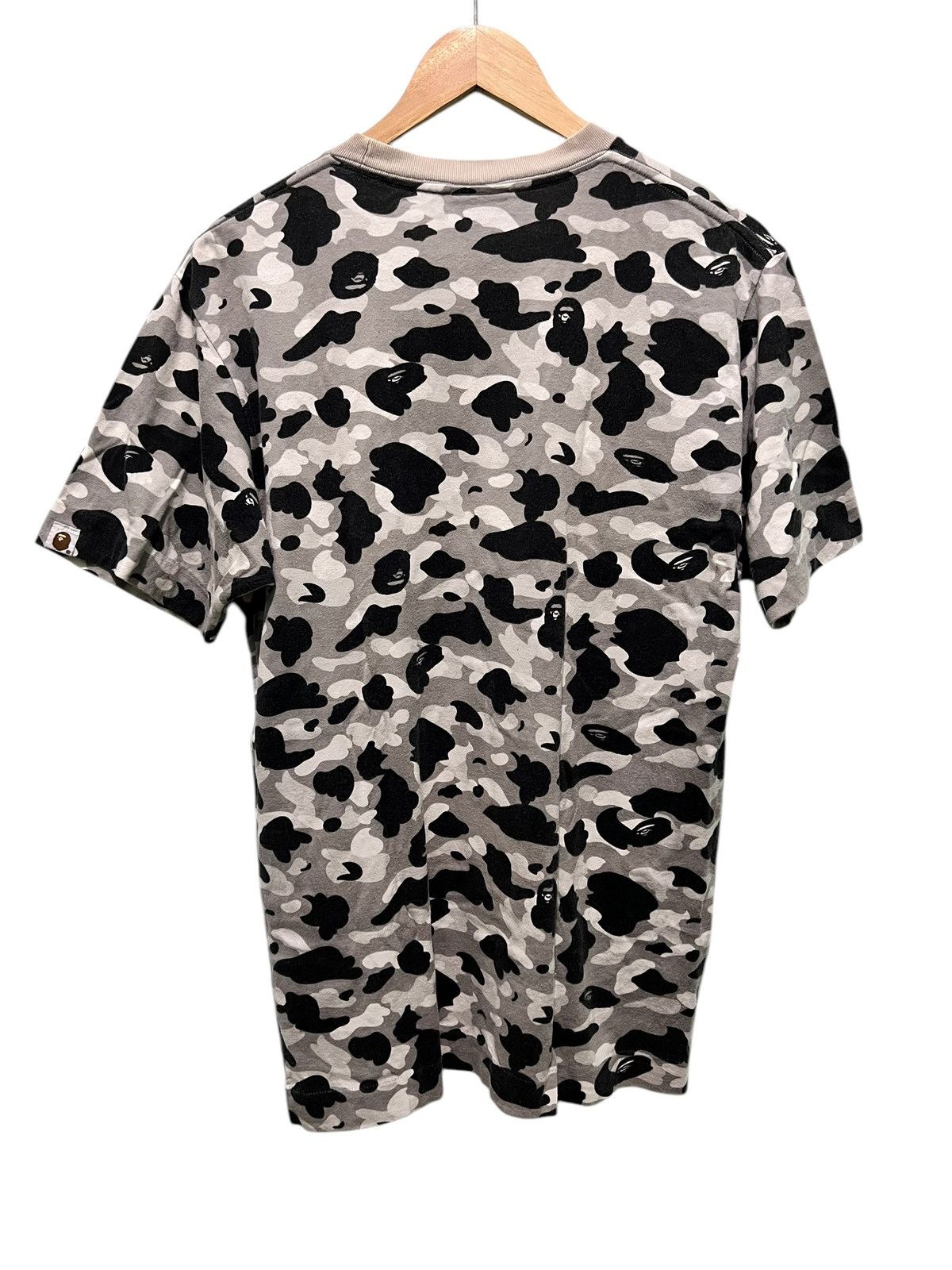 Bape BAPE 1st Camo Gray White T-shirt Size US M / EU 48-50 / 2 - 2 Thumbnail