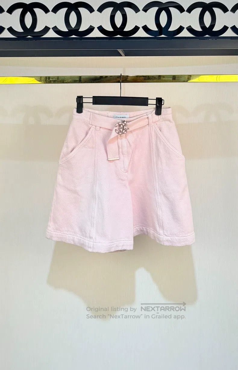 Chanel Chanel 19p cherry pink shorts Size 25" / US 0 / IT 36 - 1 Thumbnail