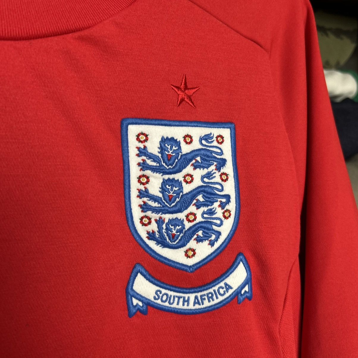Umbro Vintage Umbro England Small logo Training soccer jersey Size US S / EU 44-46 / 1 - 4 Thumbnail