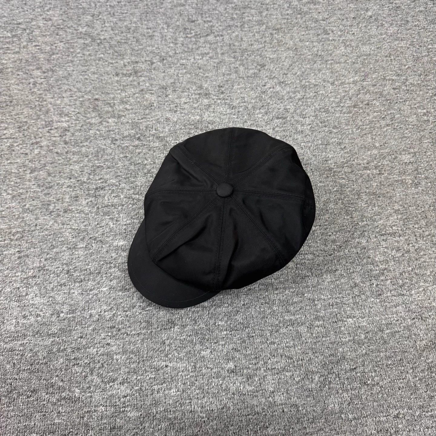 Prada Prada Nylon Baseball Cap Tessuto Center Triangle Logo  display picture 1
