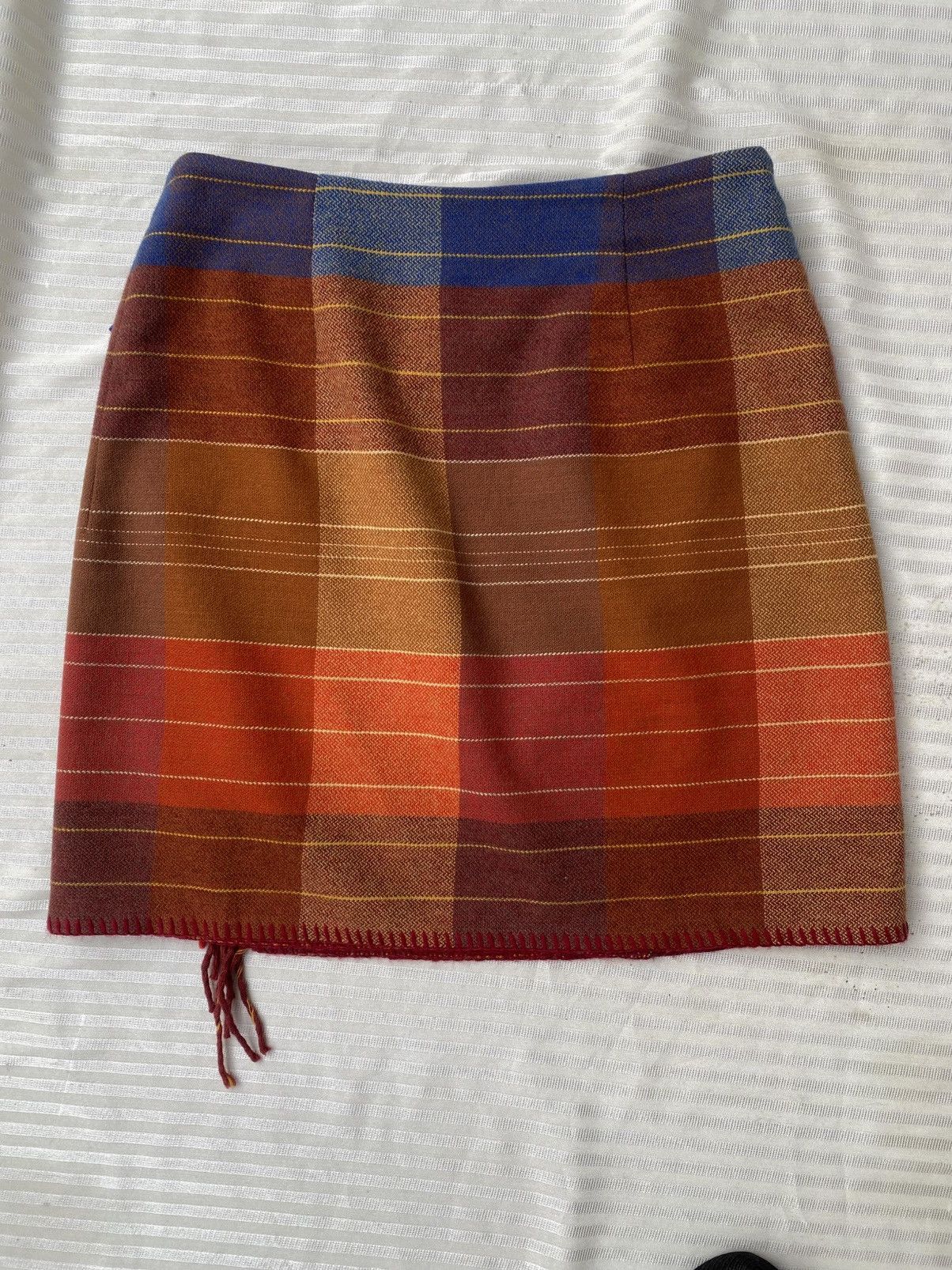 Etro Vintage Etro Milano Midi Wrap Skirt (1990s/2000s) Size 28" / US 6 / IT 42 - 4 Thumbnail