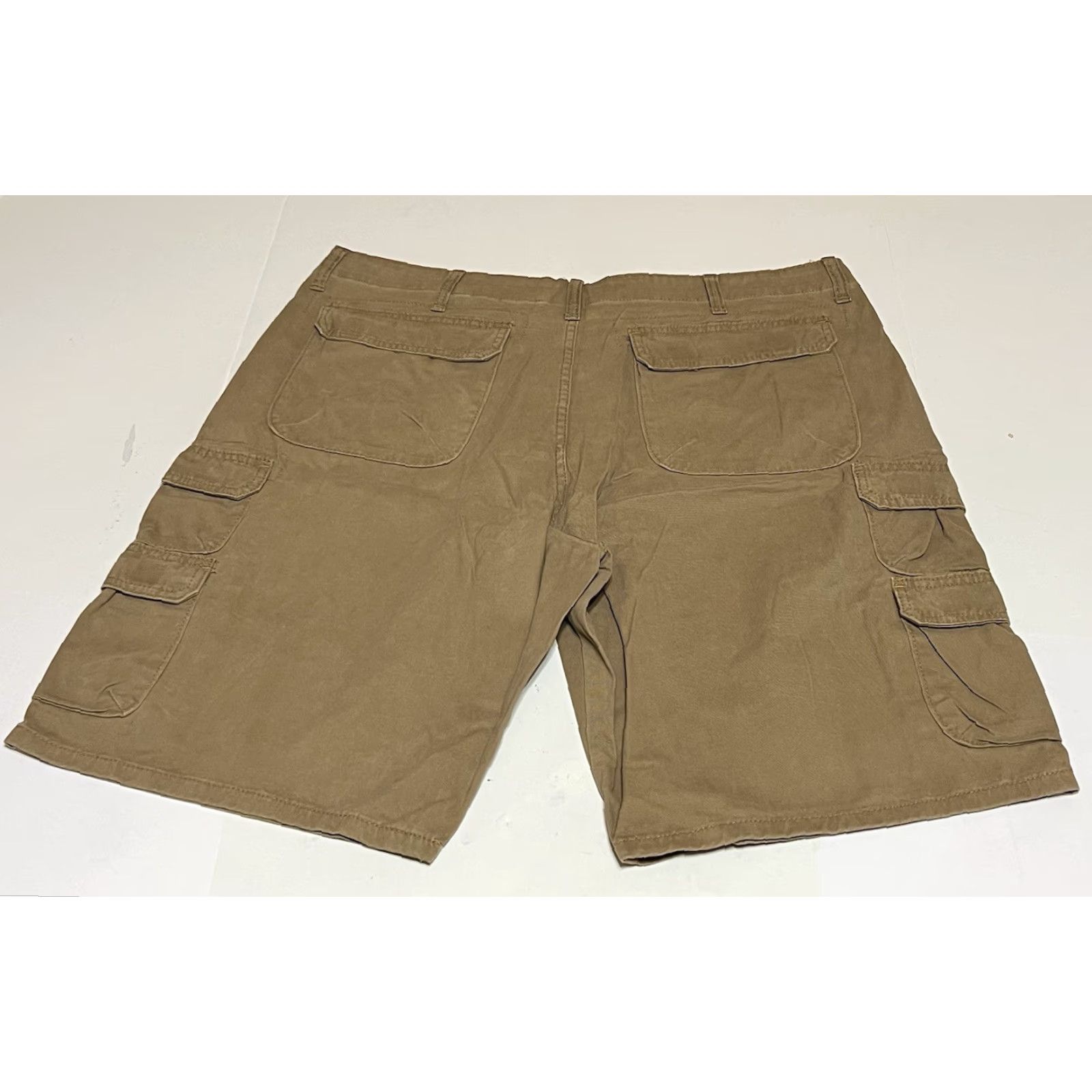 Wrangler Wrangler Authentics Mens Cargo Shorts Size 40 Brown NWT Size US 40 / EU 56 - 2 Thumbnail